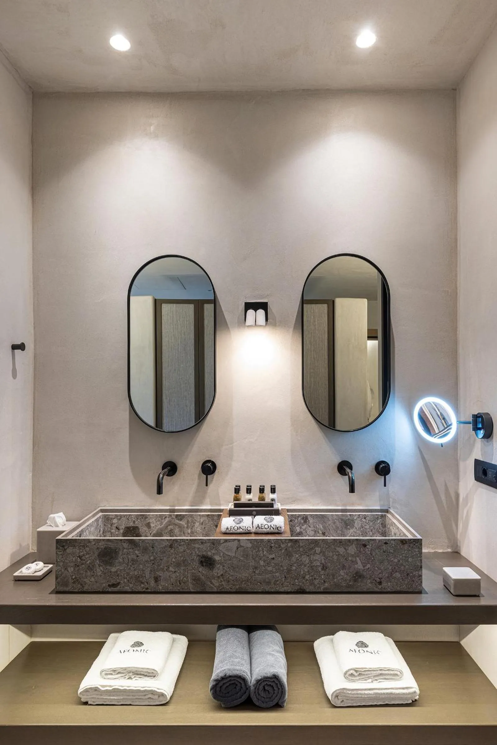 Bathroom in Aeonic Suites and Spa