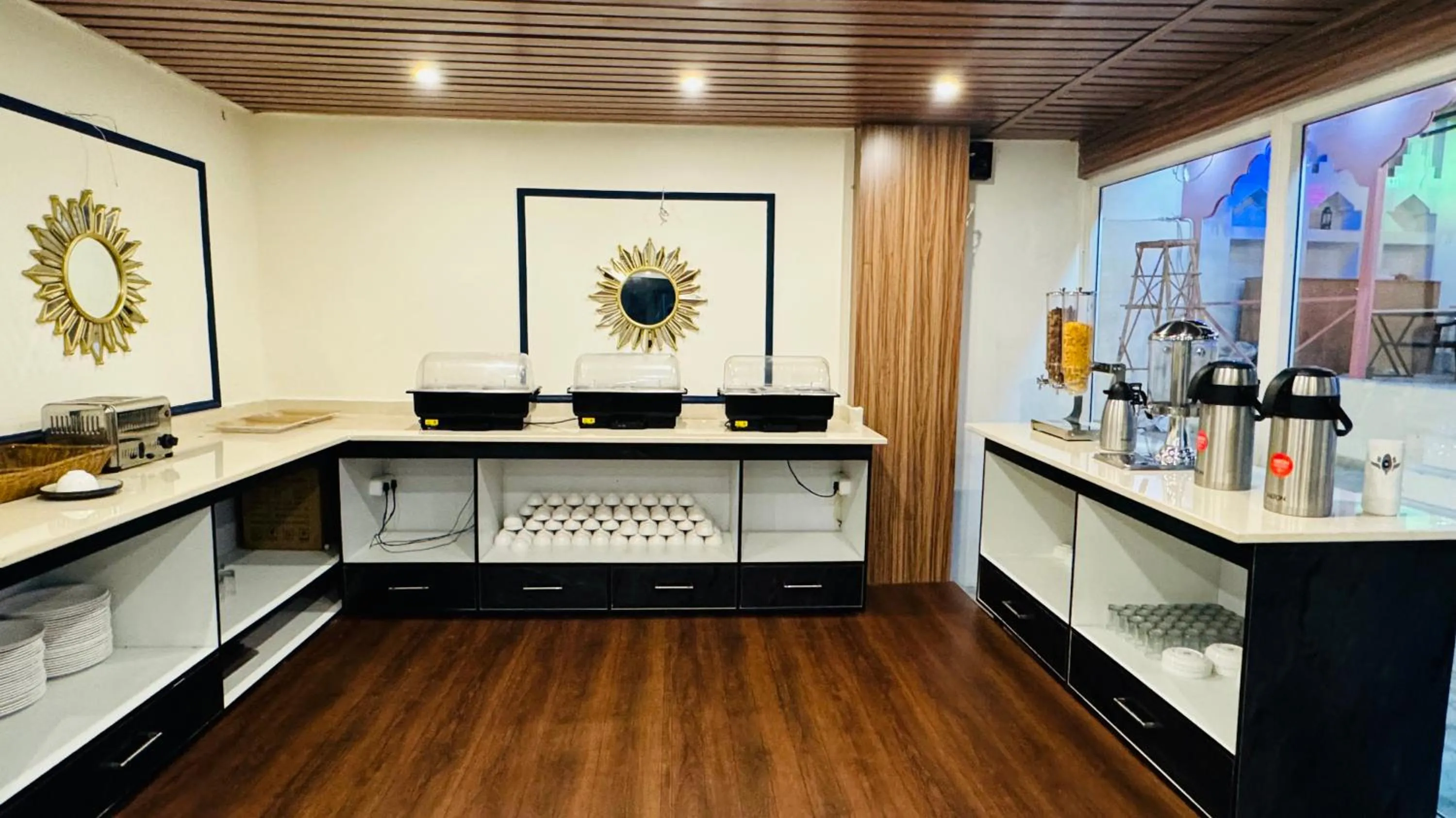 Restaurant/places to eat in The Reverent Ganga