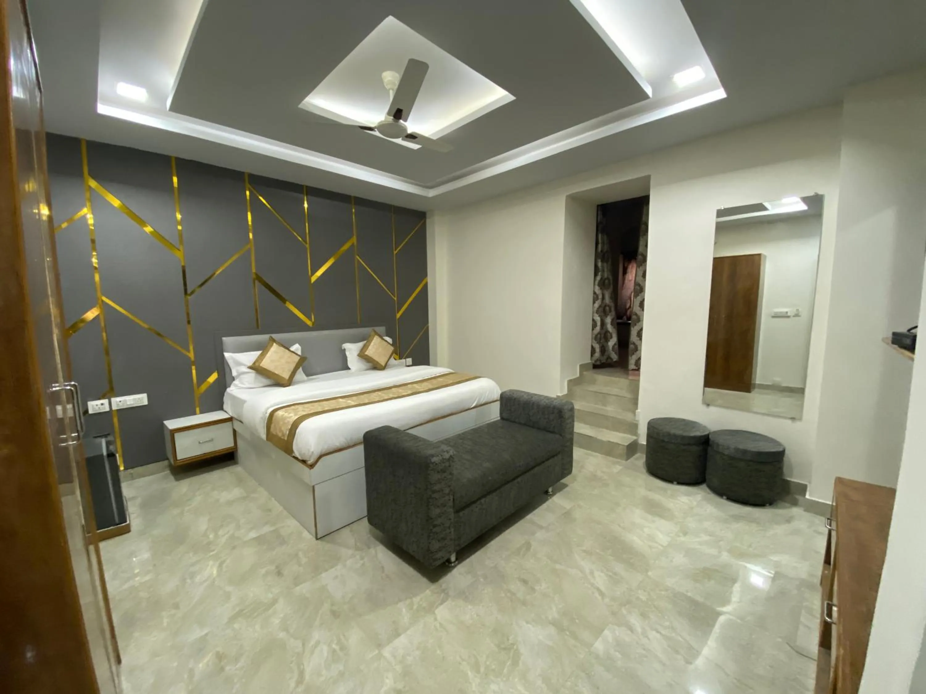 Bed in The Reverent Ganga