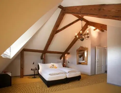 Double or Twin Room - single occupancy in Romantik Hotel de L'Ours Double or Twin Room - single occupancy in Romantik Hotel de L'Ours