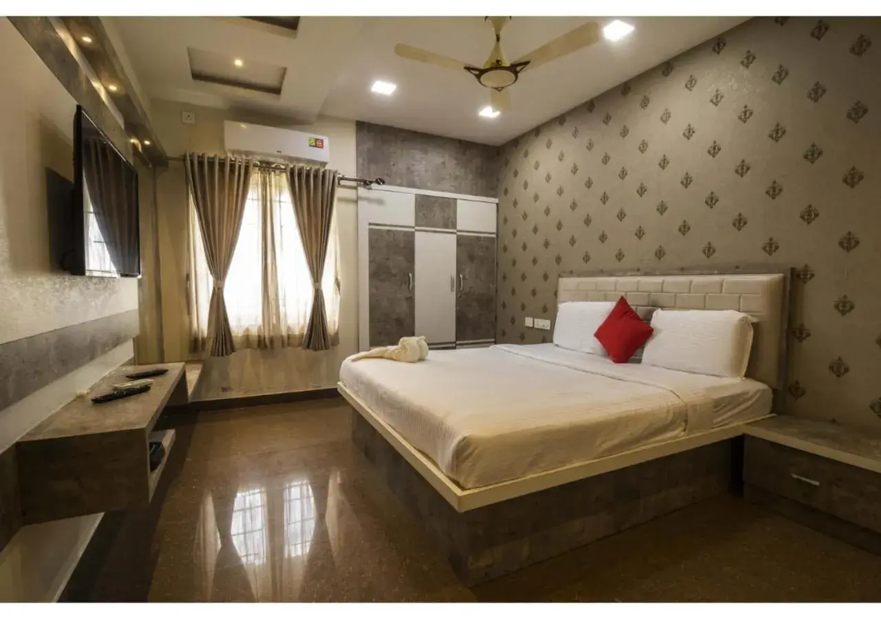 Deluxe King Suite - single occupancy in SR BOUTIQUEE STAY Deluxe King Suite - single occupancy in SR BOUTIQUEE STAY