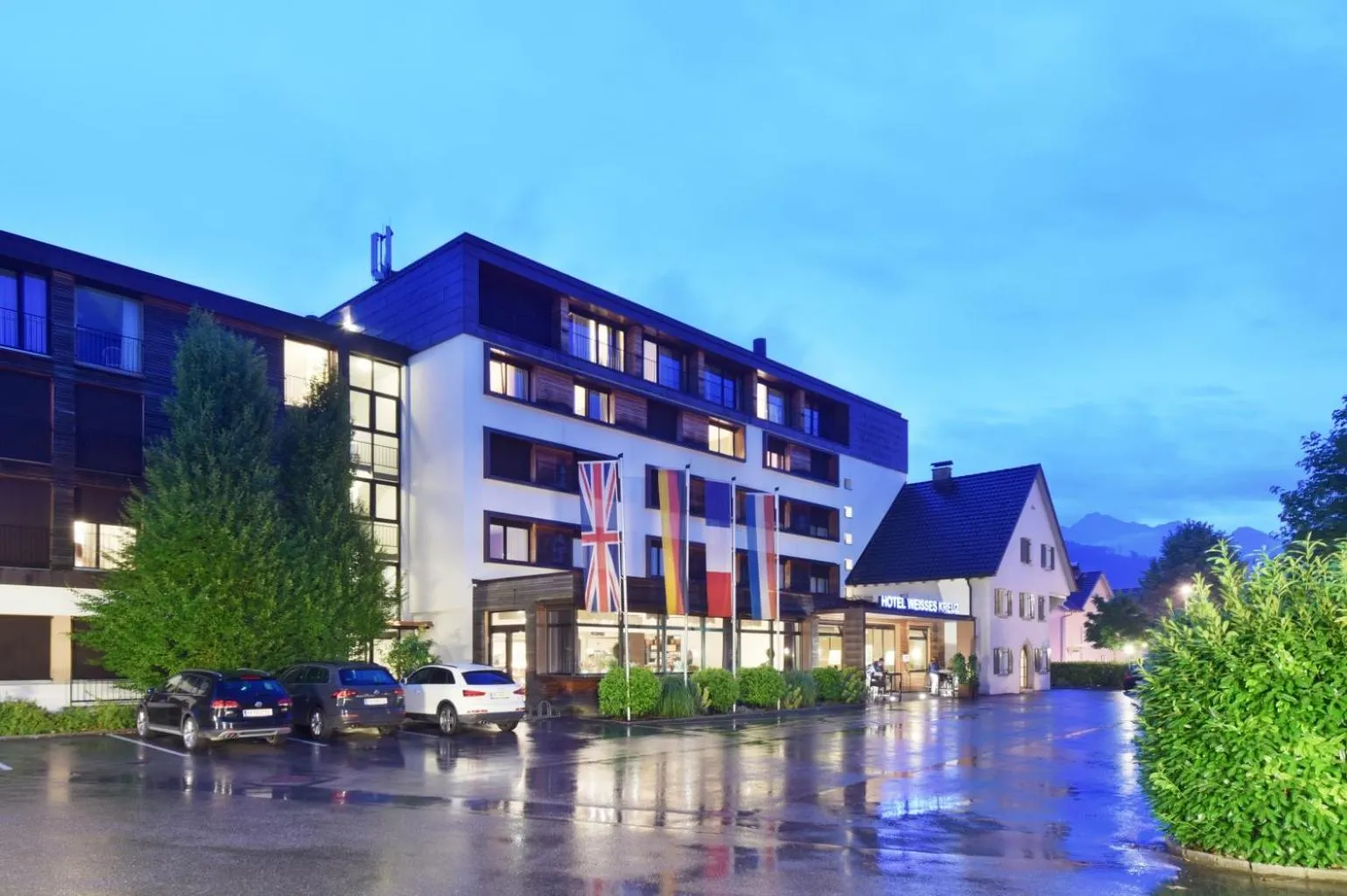 Property building in Hotel Weisses Kreuz