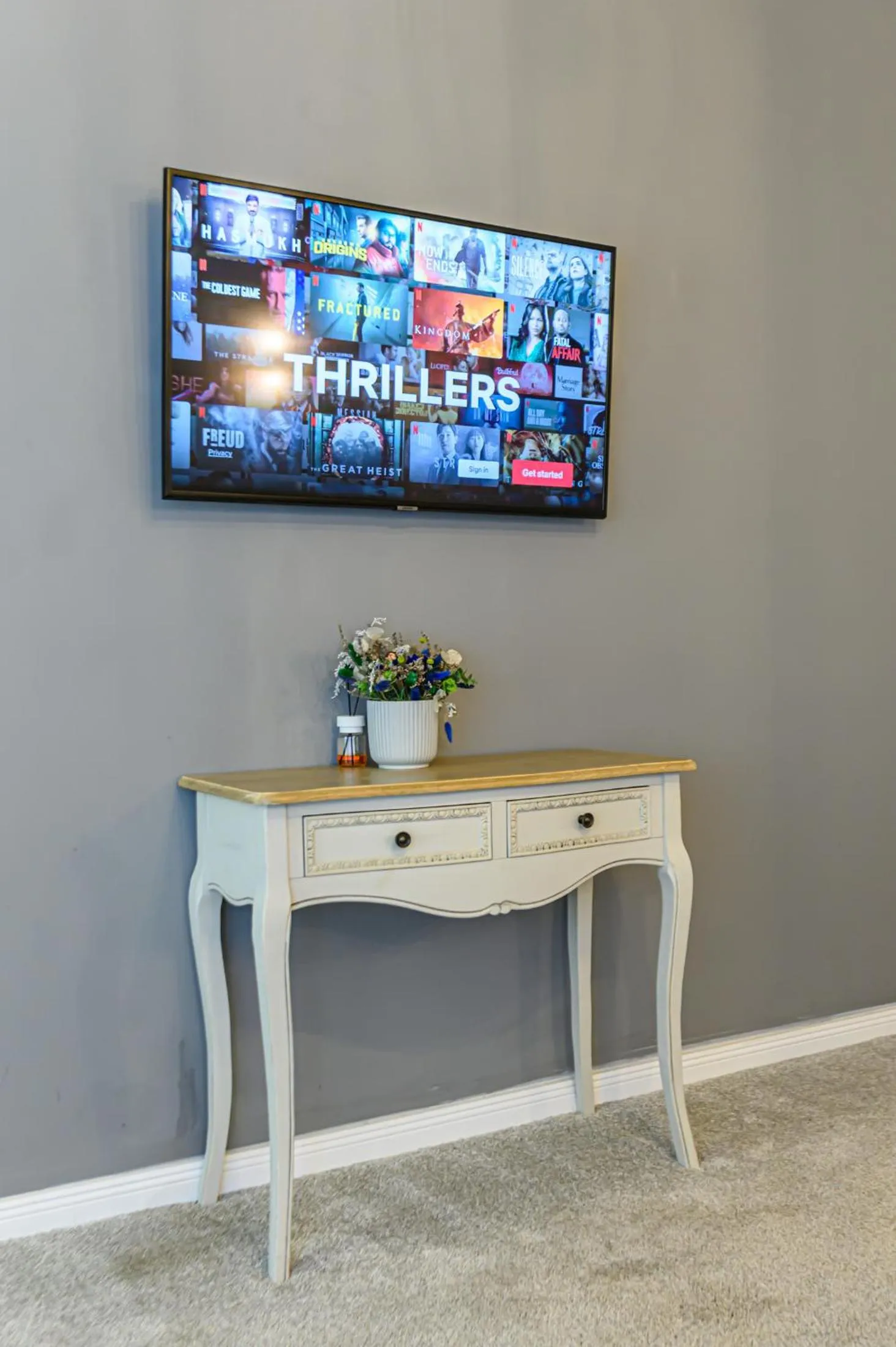 TV and multimedia in Dallure Boutique, Central, Self Check In