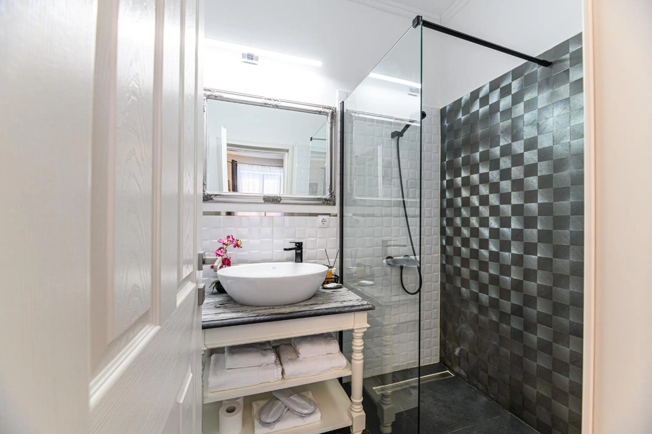 Bathroom in Dallure Boutique, Central, Self Check In