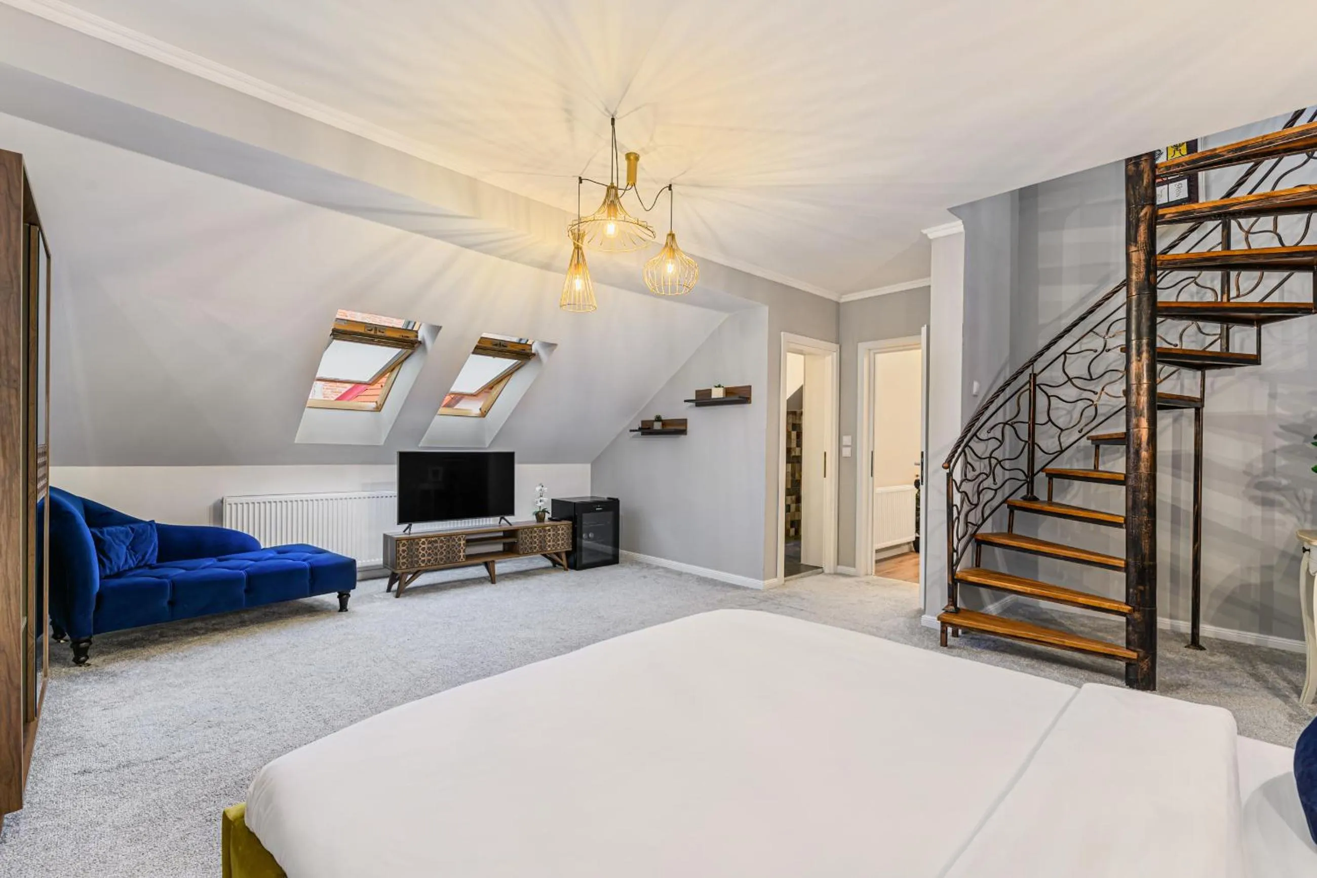 Bed in Dallure Boutique, Central, Self Check In