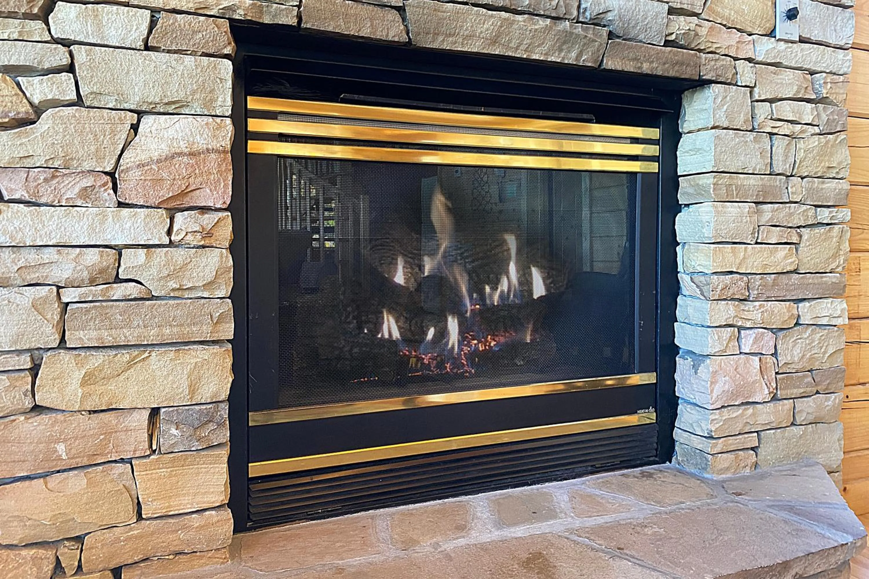 Stairway · Stunning Cabin in the Stars- 100mile views!