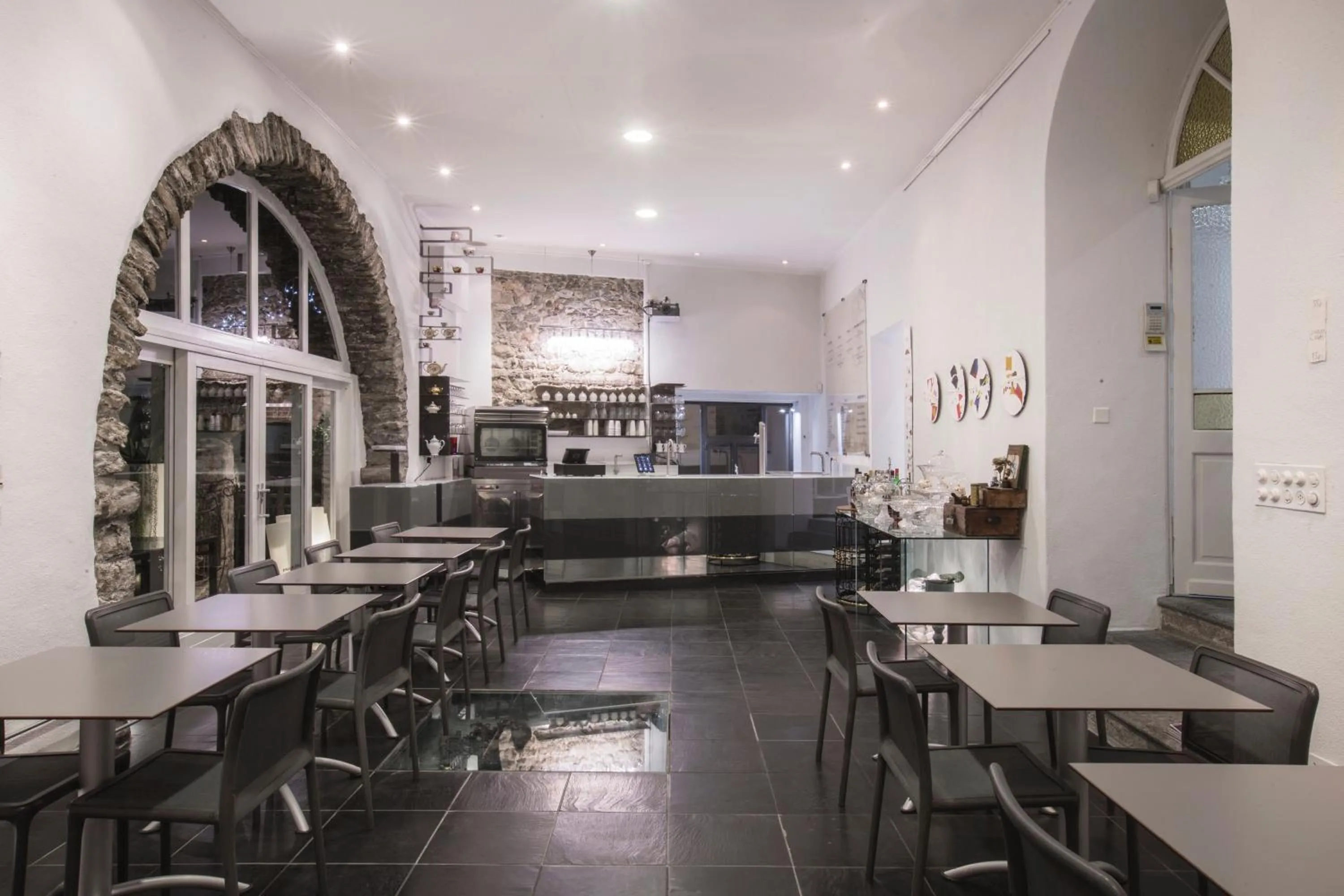 Restaurant/places to eat in Caffè dell'Arte Boutique Rooms Locarno