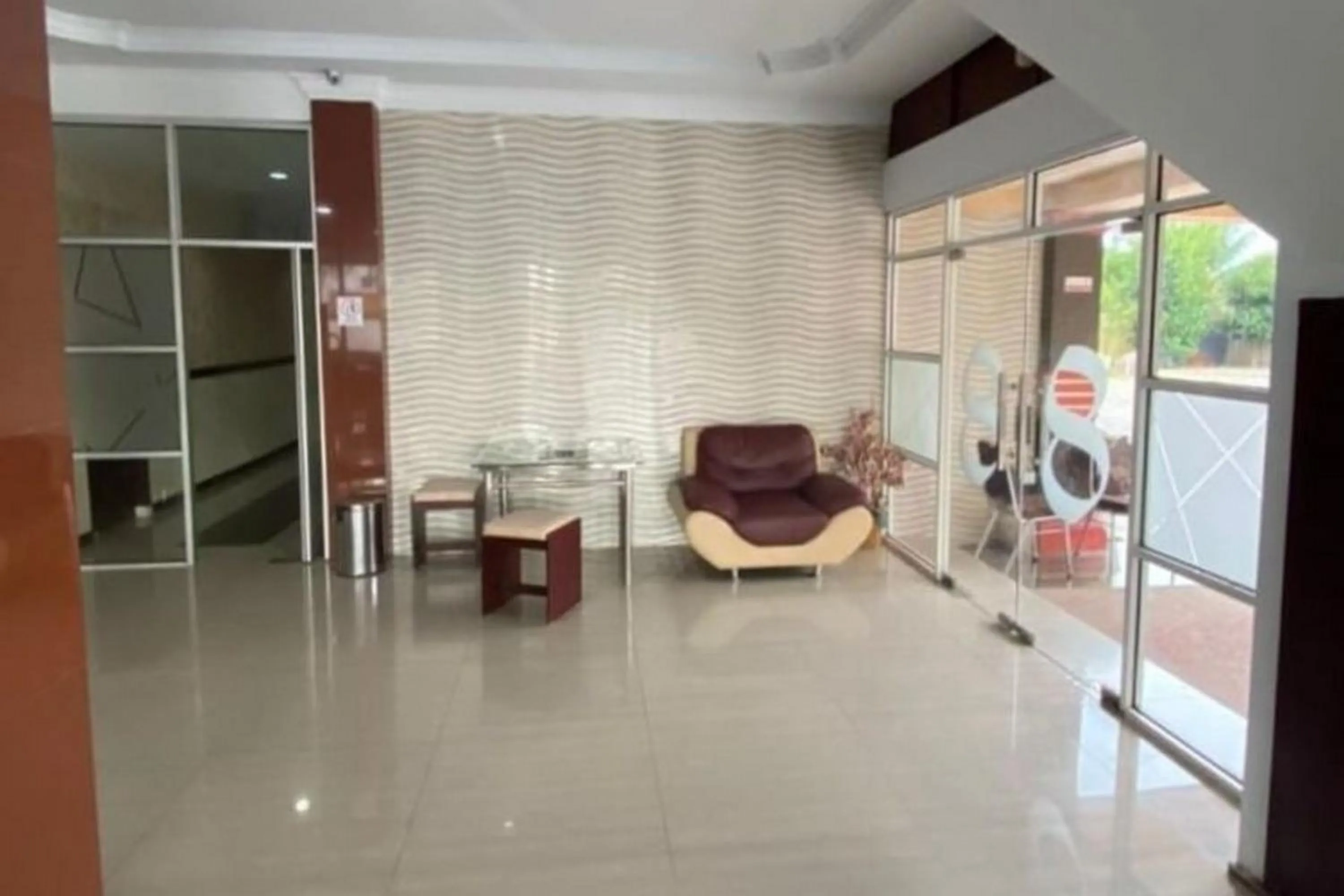 RedDoorz Plus Syariah @ Jalan Syiah Kuala Banda Aceh