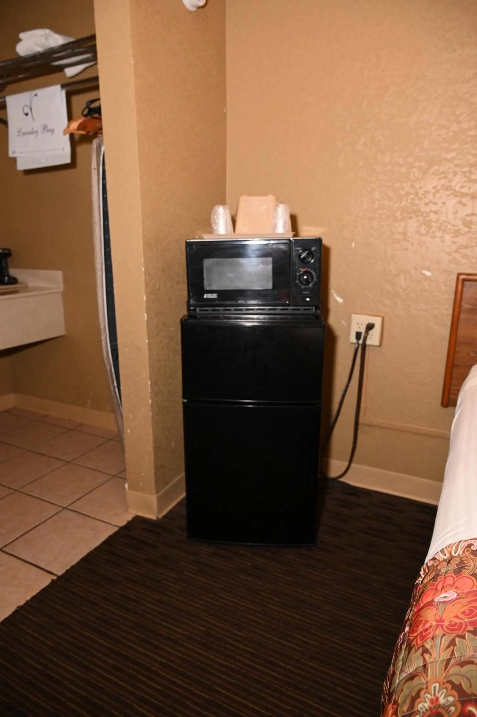 Bed in Fortune Inn & Suites