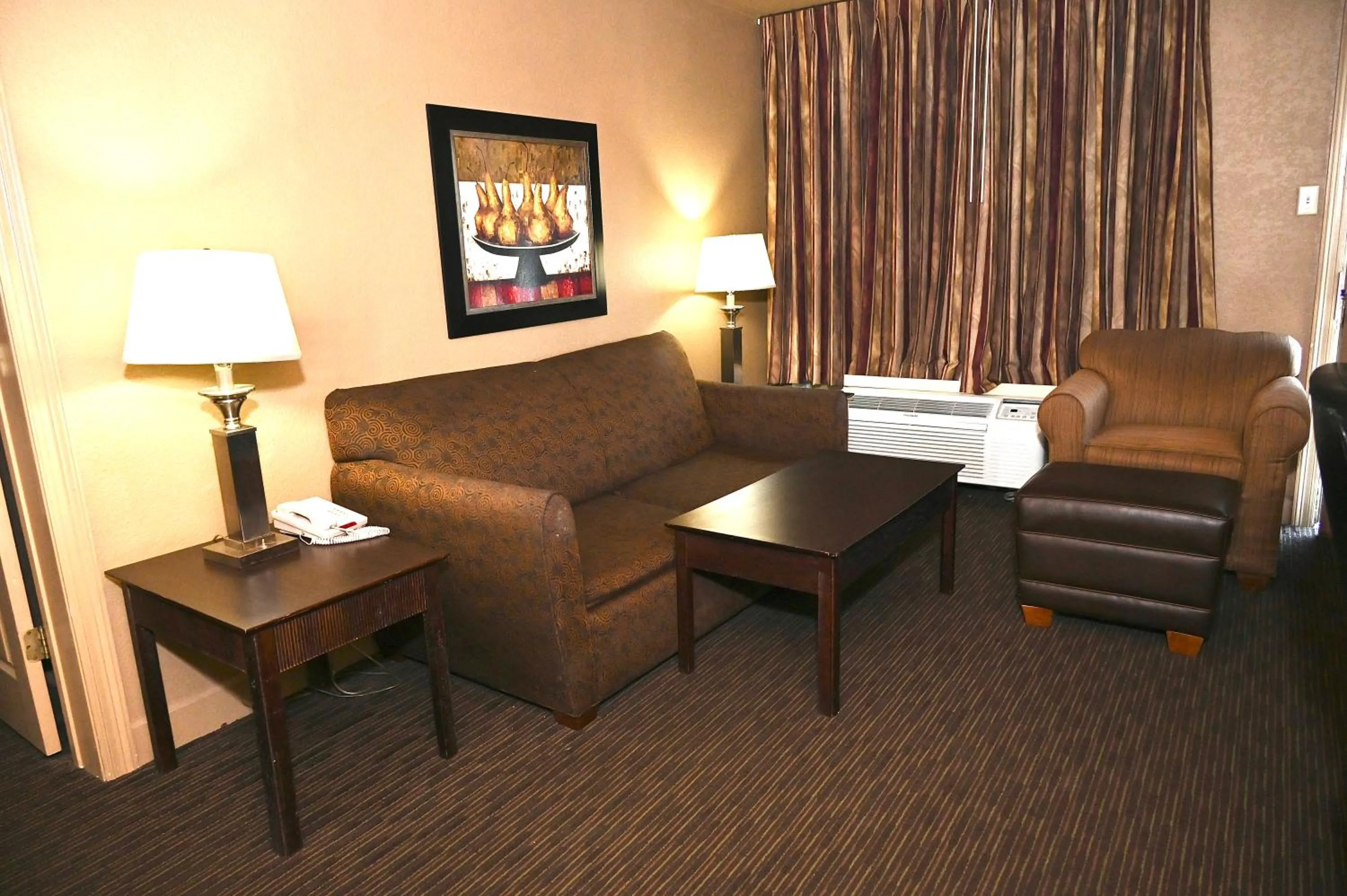 Fortune Inn & Suites