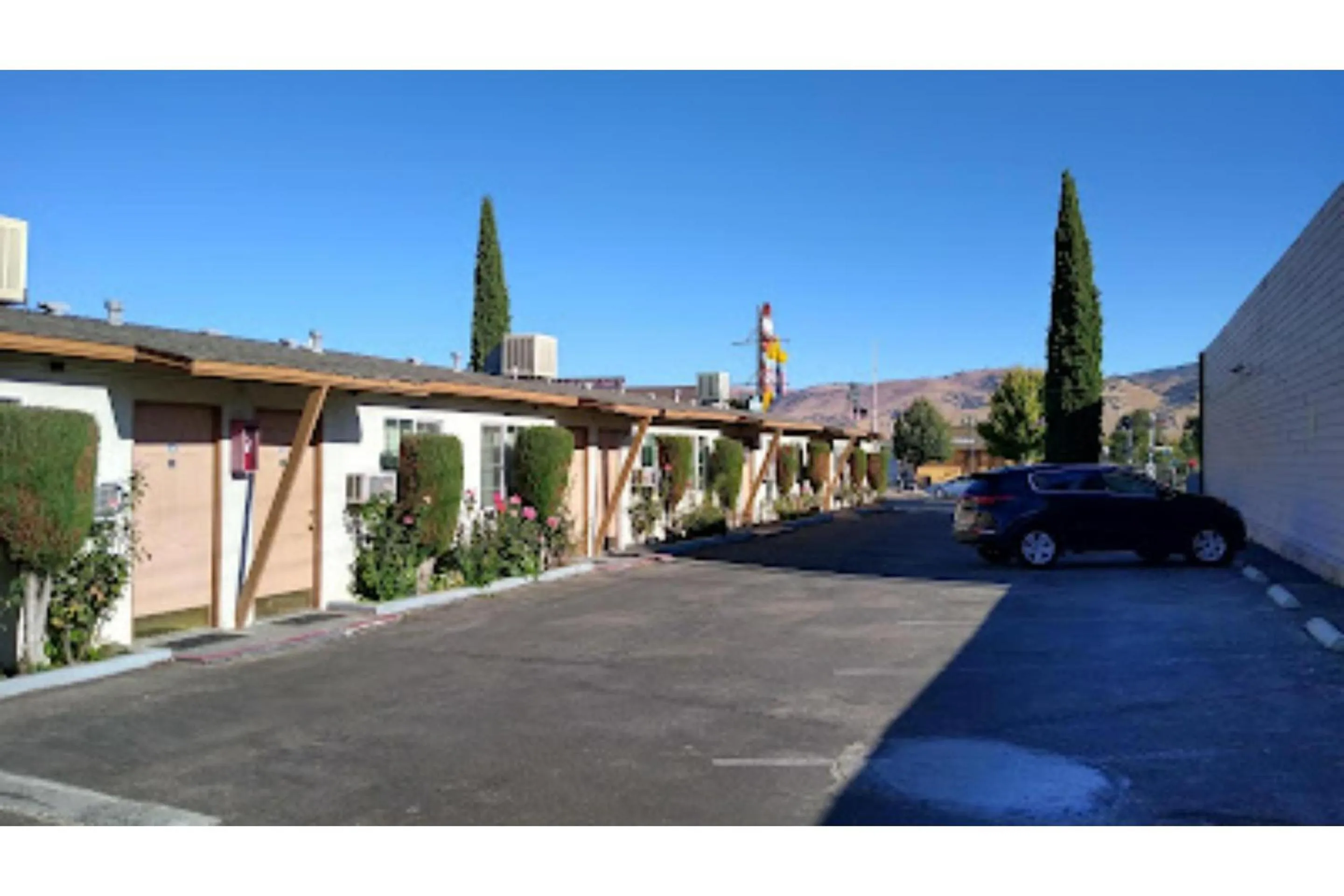 Santa Fe Motel Tehachapi by Hotel O