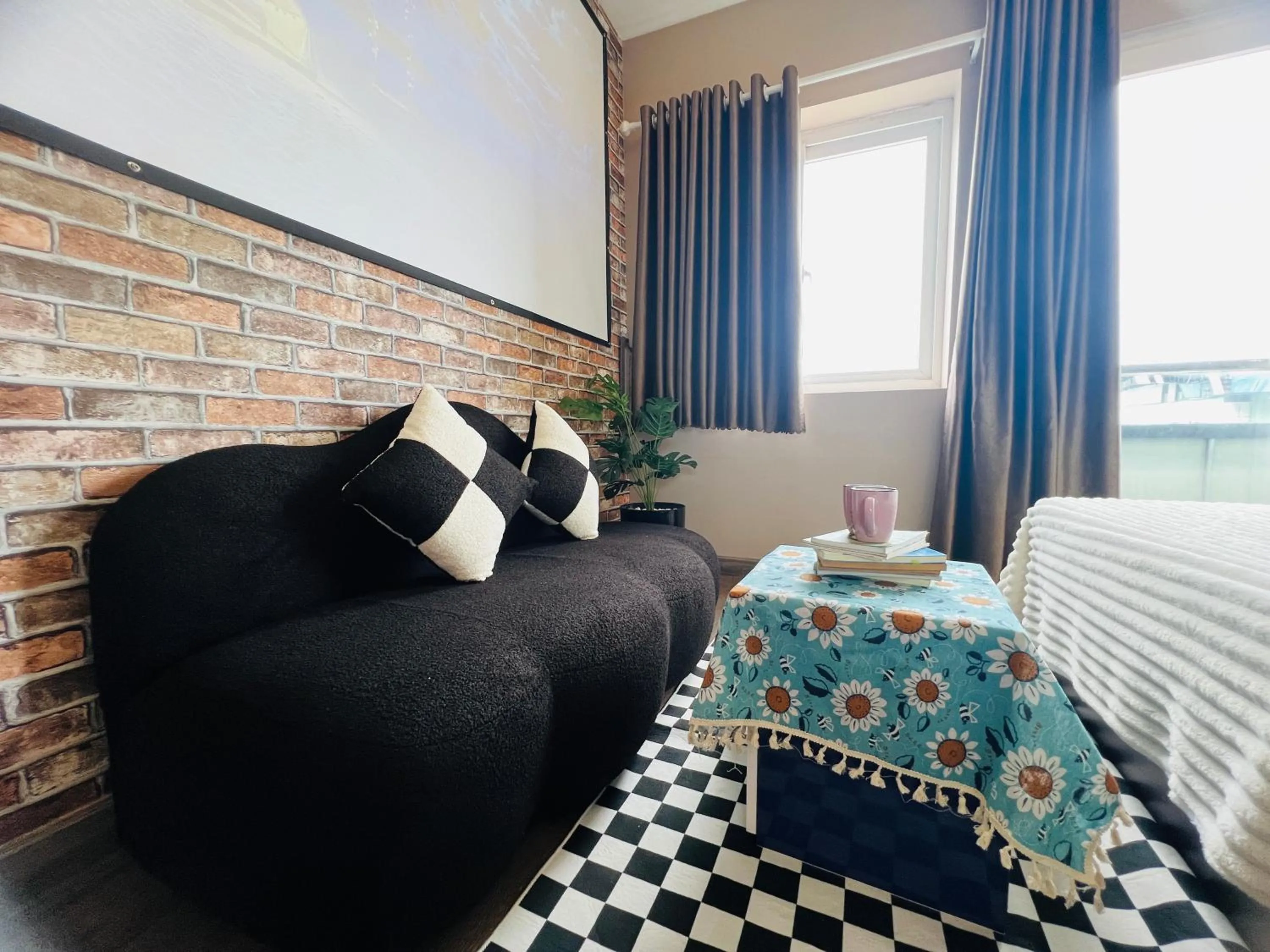 MIS HOSTEL Cần Thơ