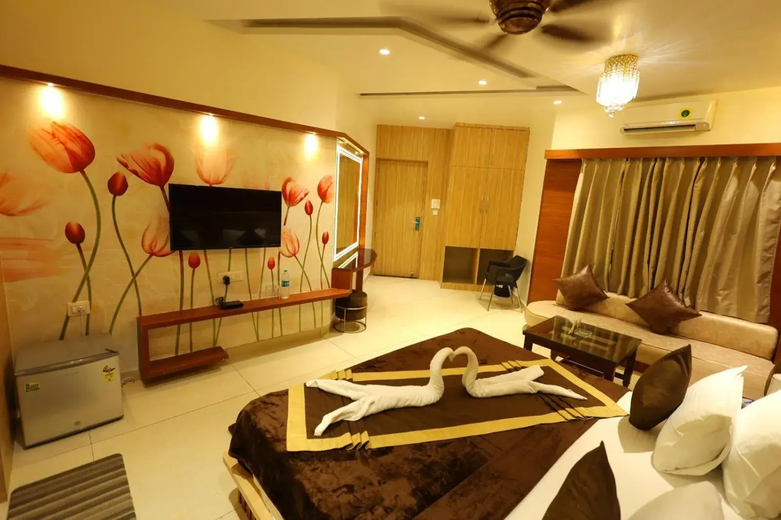 Bed in Hotel Darbar-E-Khas Bed in Hotel Darbar-E-Khas