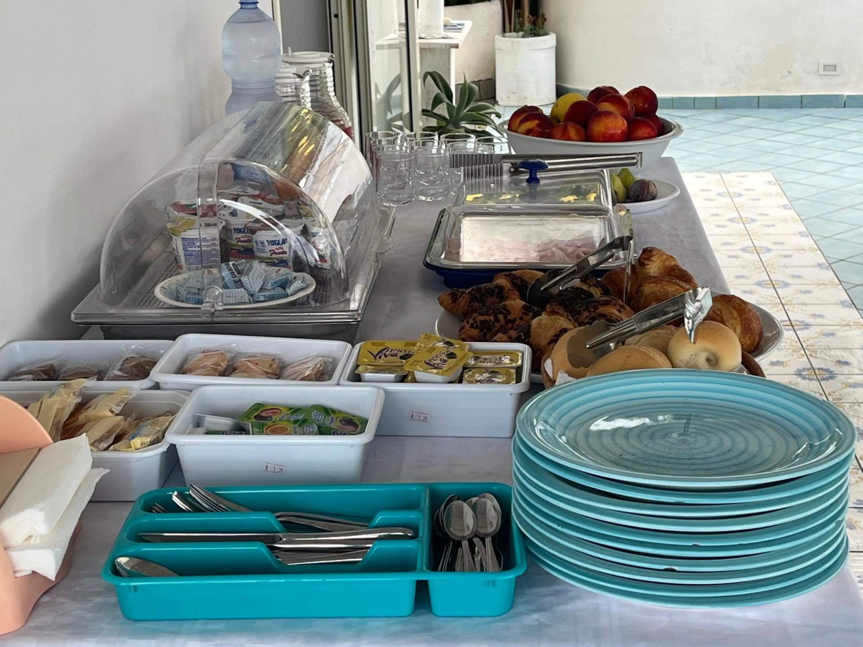 Buffet breakfast in Miriasol Bed and Breakfast