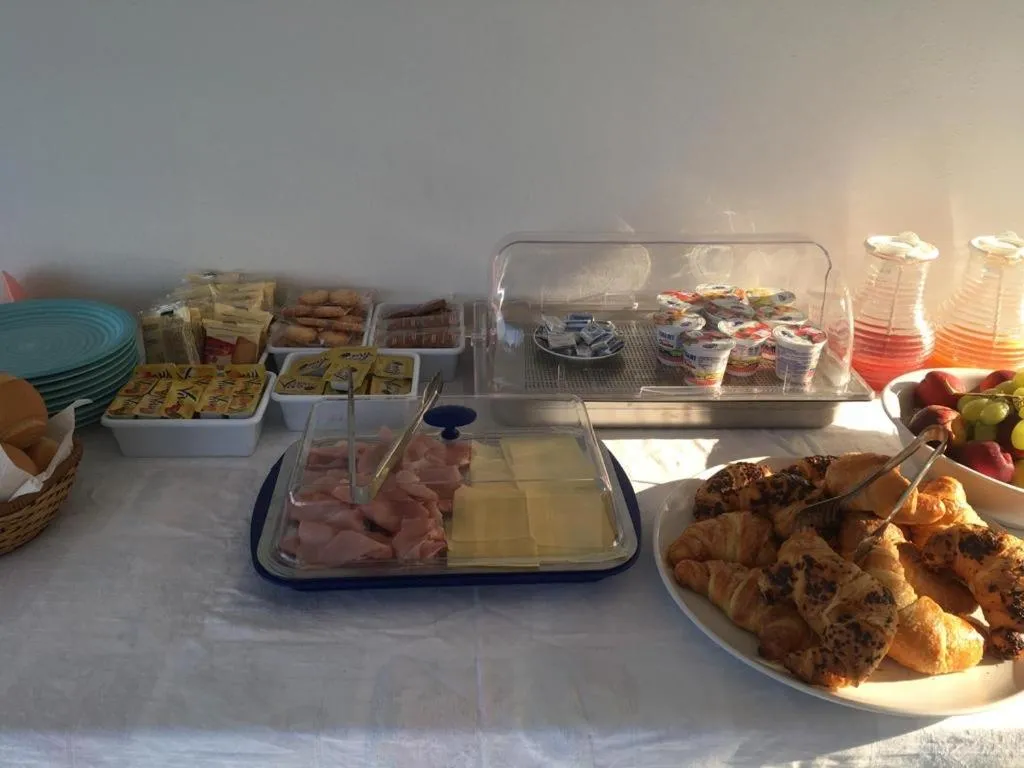 Buffet breakfast in Miriasol Bed and Breakfast