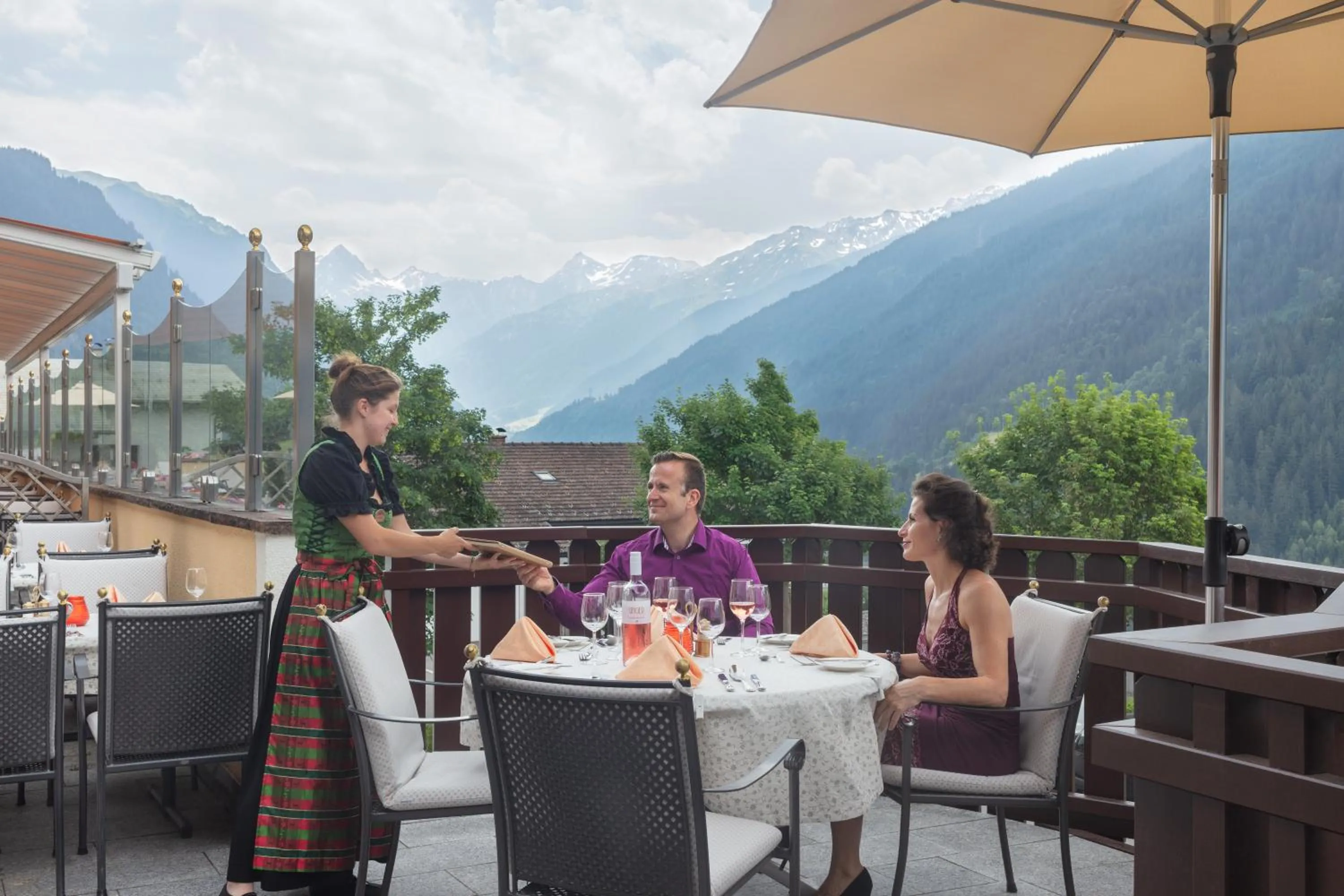 Restaurant/places to eat in Berg-Spa & Hotel Zamangspitze