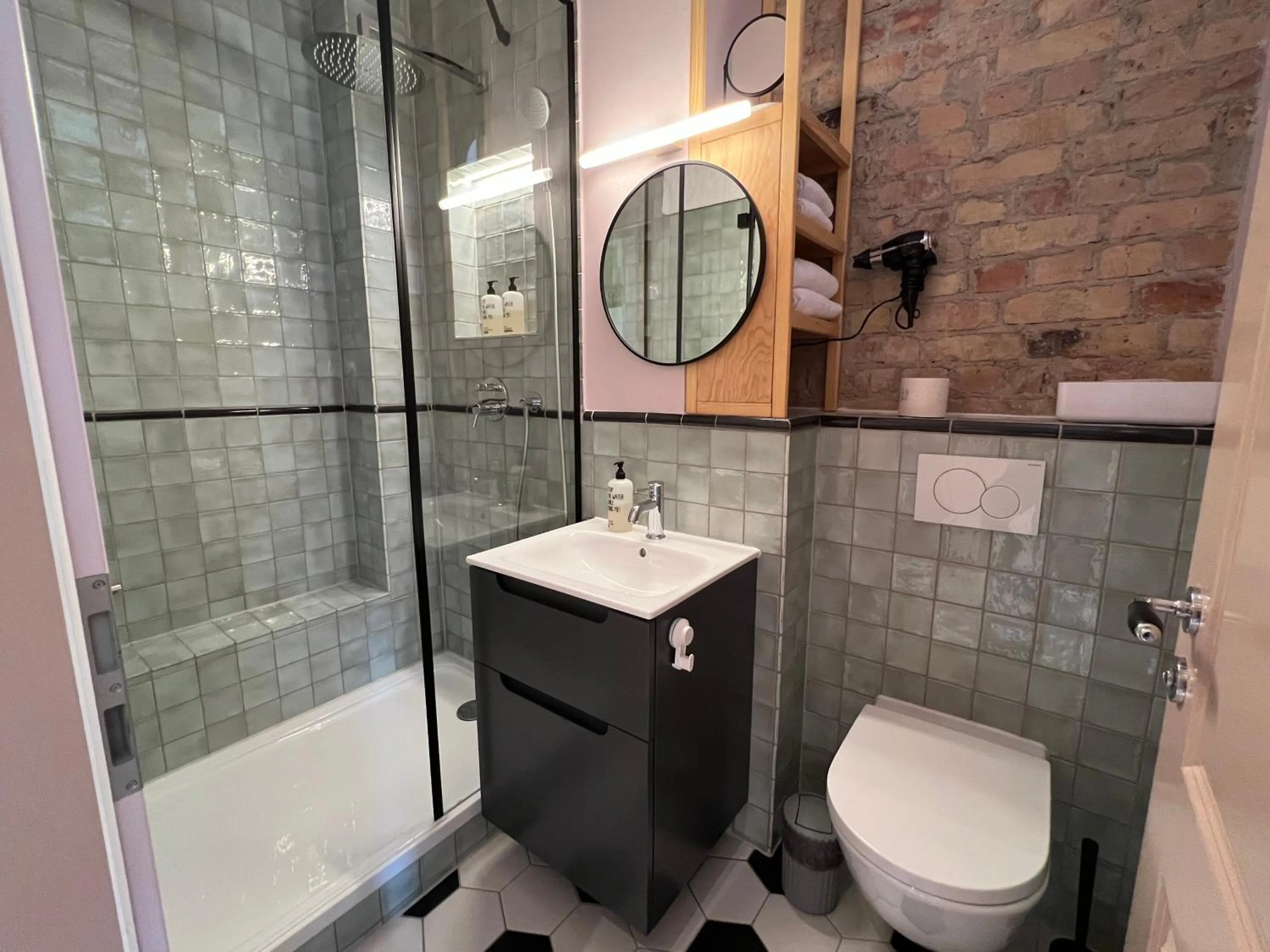 Bathroom in Brilliant Apartments