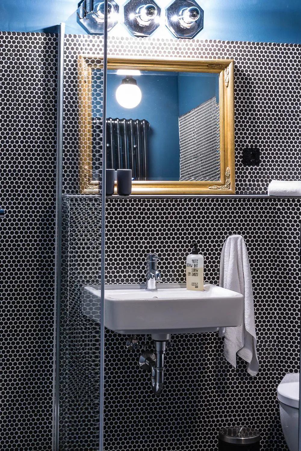 Bathroom in Brilliant Apartments