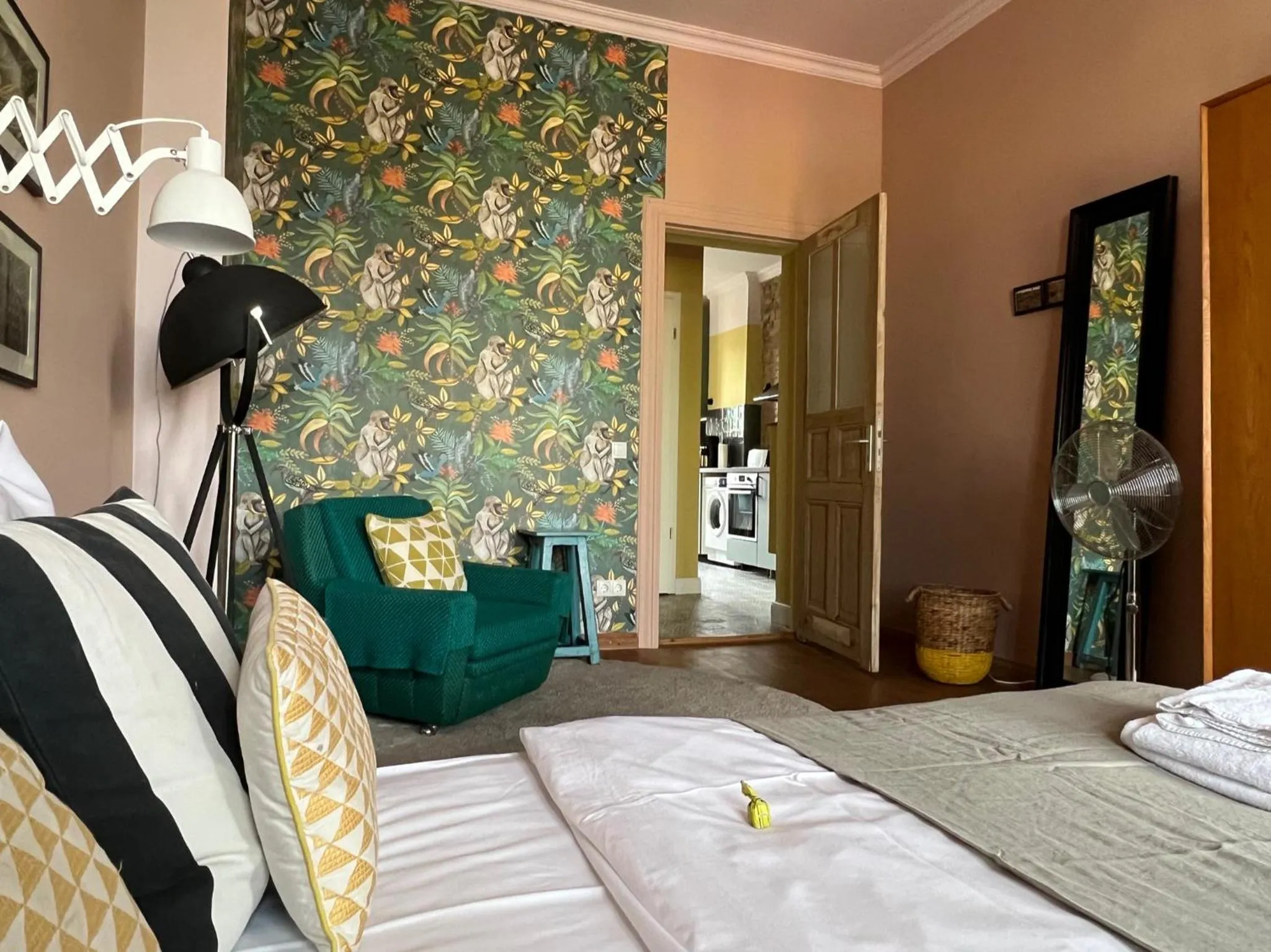 Bedroom, Bed in Brilliant Apartments