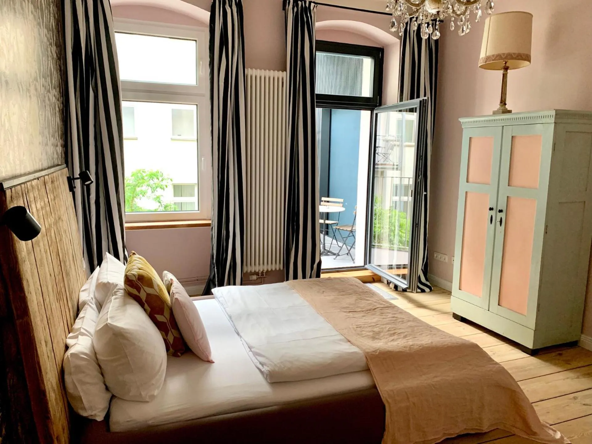 Balcony/Terrace, Bed in Brilliant Apartments