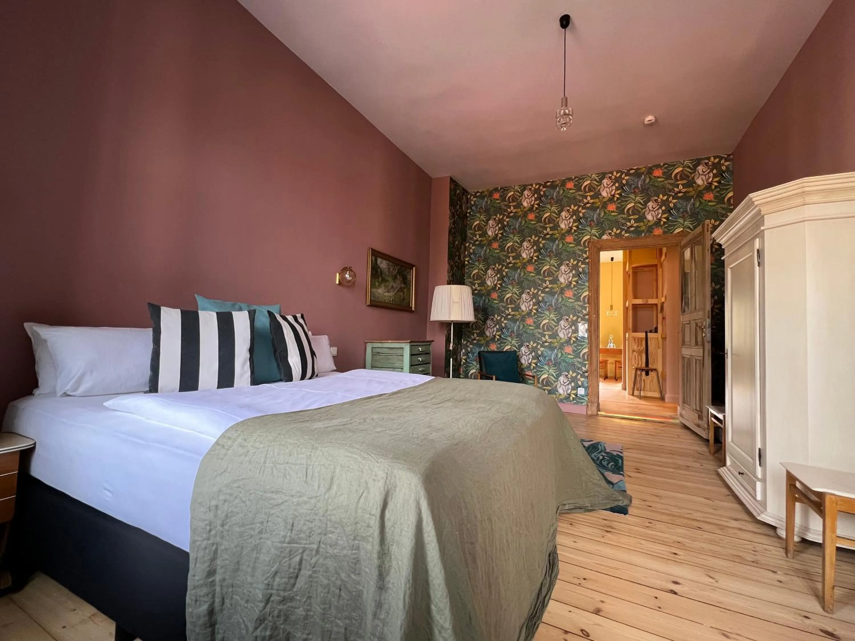 Bedroom, Bed in Brilliant Apartments