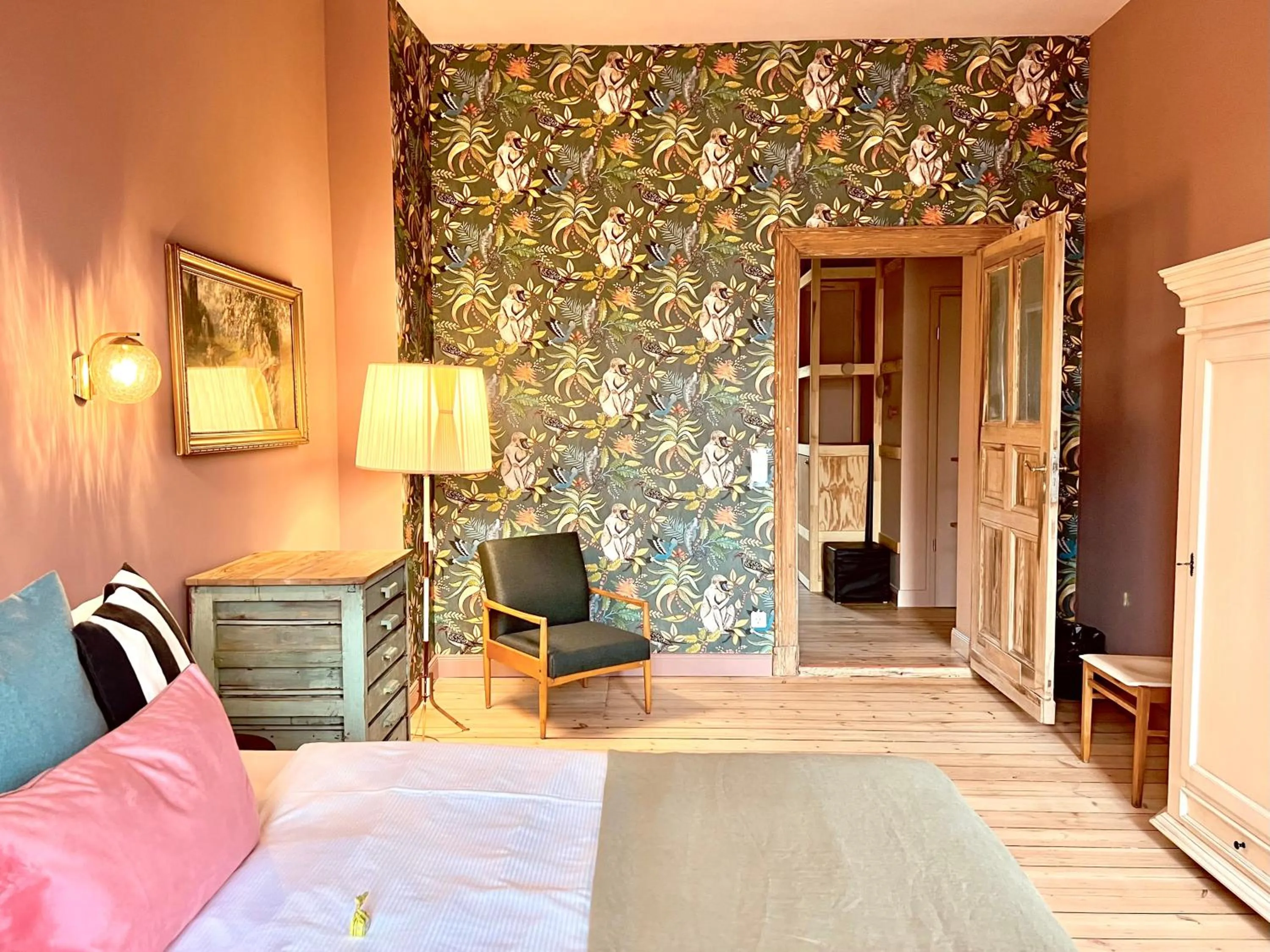 Bedroom, Bed in Brilliant Apartments