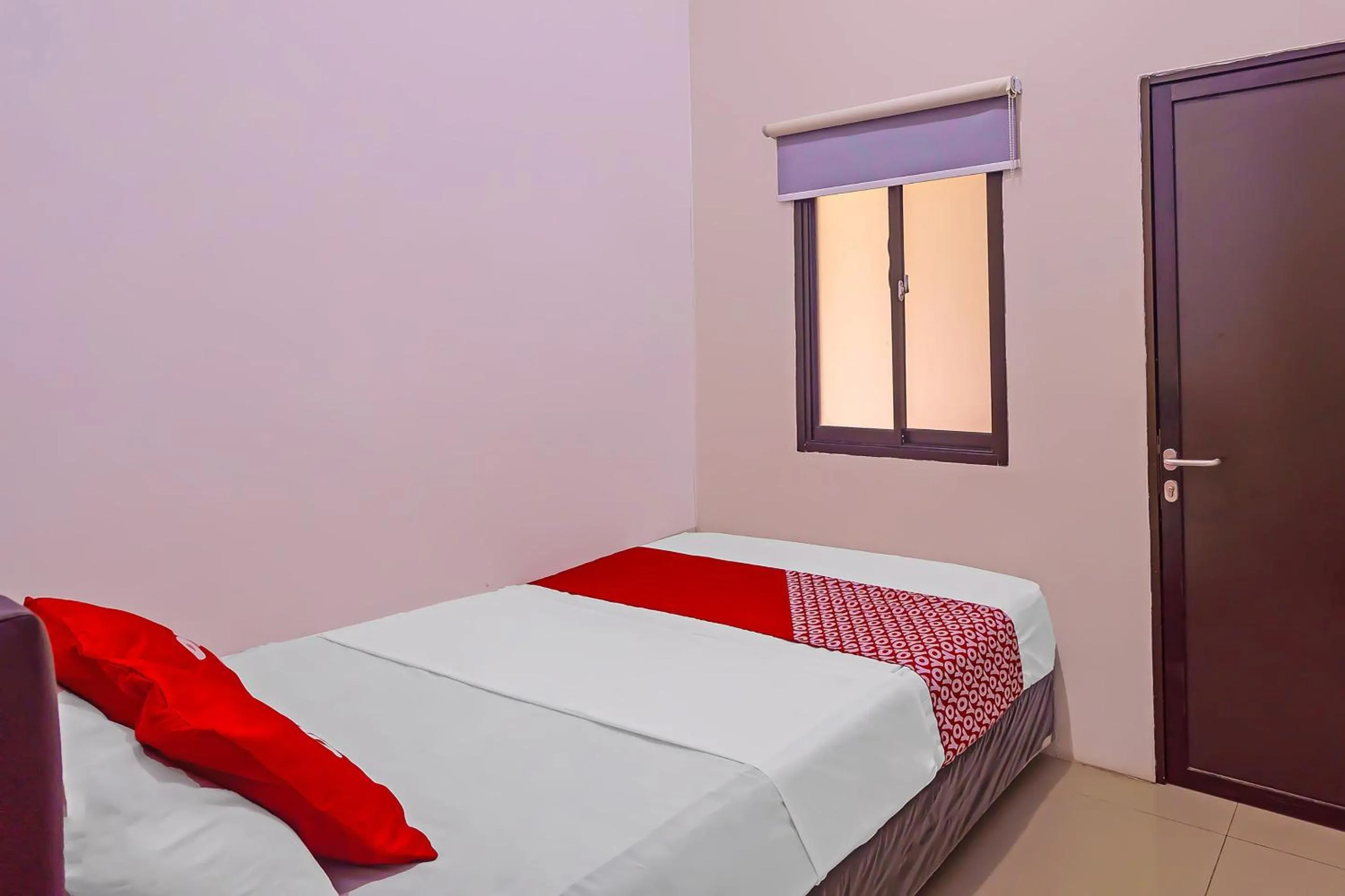 Bedroom in OYO 92664 Cemara Koja Residence Syariah
