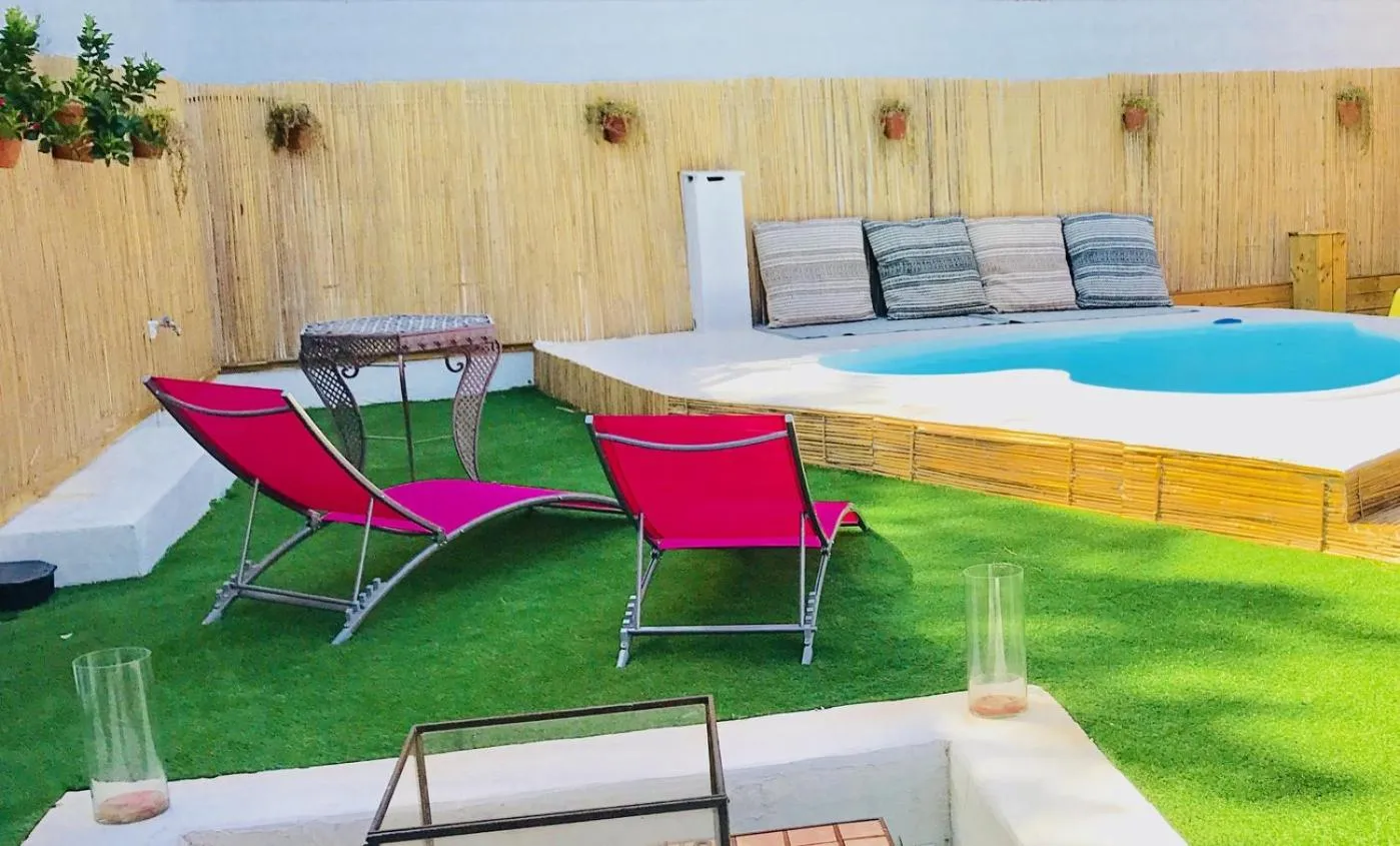 Property building in Les Suites