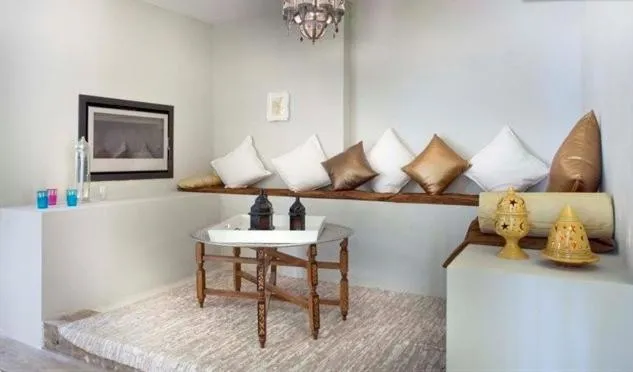 Area and facilities in Les Suites