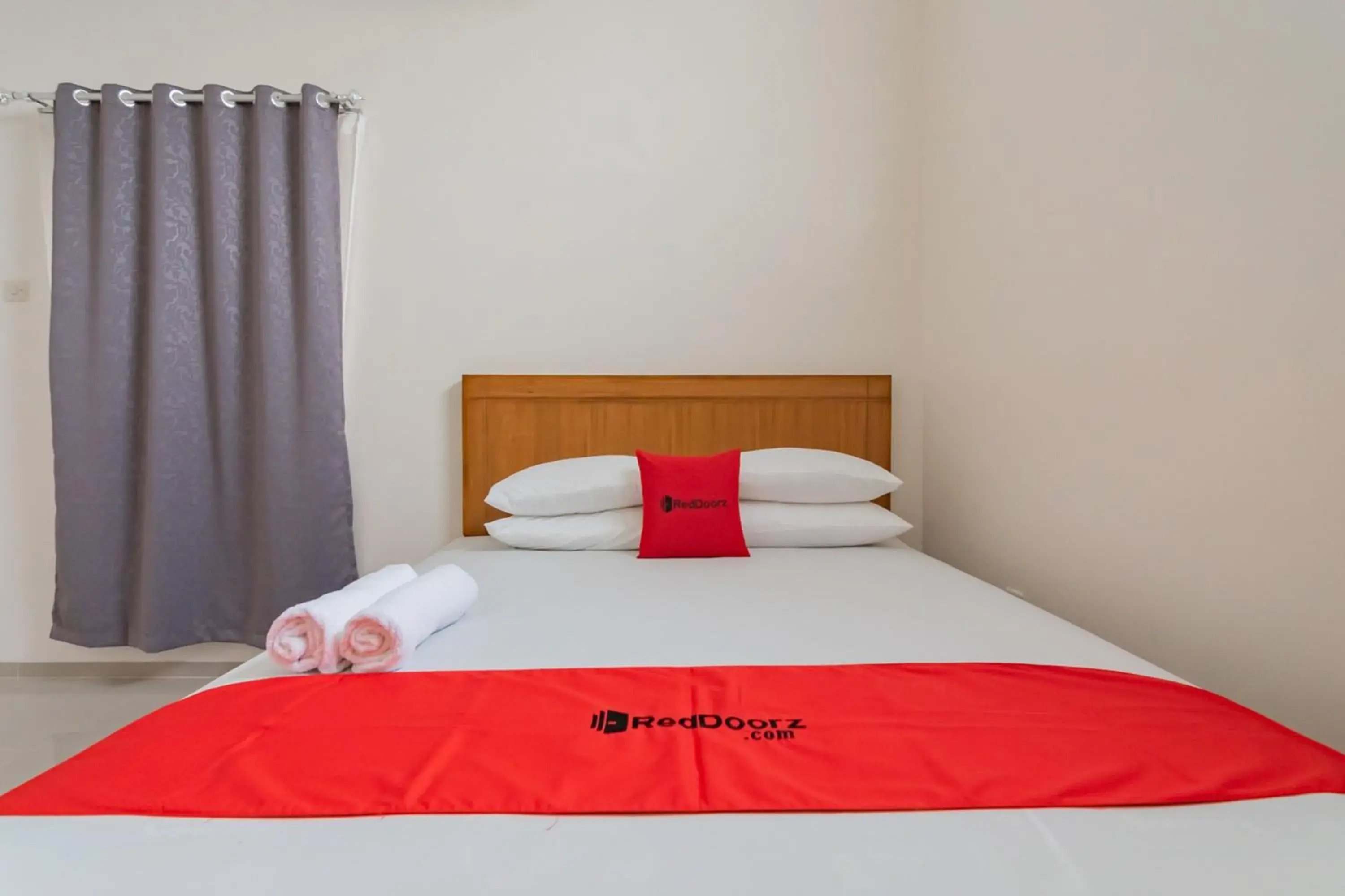 Bed in RedDoorz Syariah Plus @ Perintis Guesthouse Tasikmalaya Bed in RedDoorz Syariah Plus @ Perintis Guesthouse Tasikmalaya