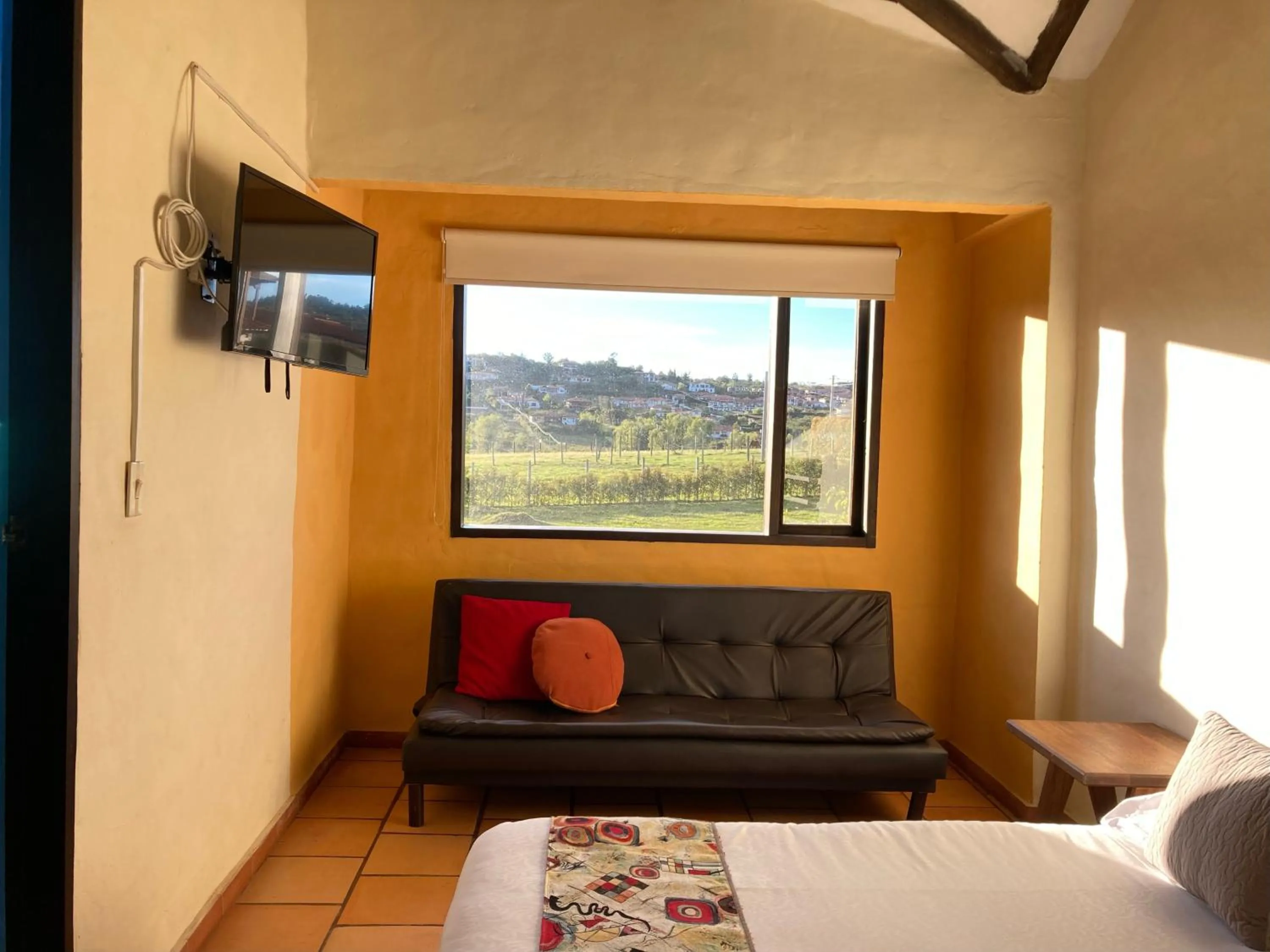 Garden view, Bed in Bombon Hotel