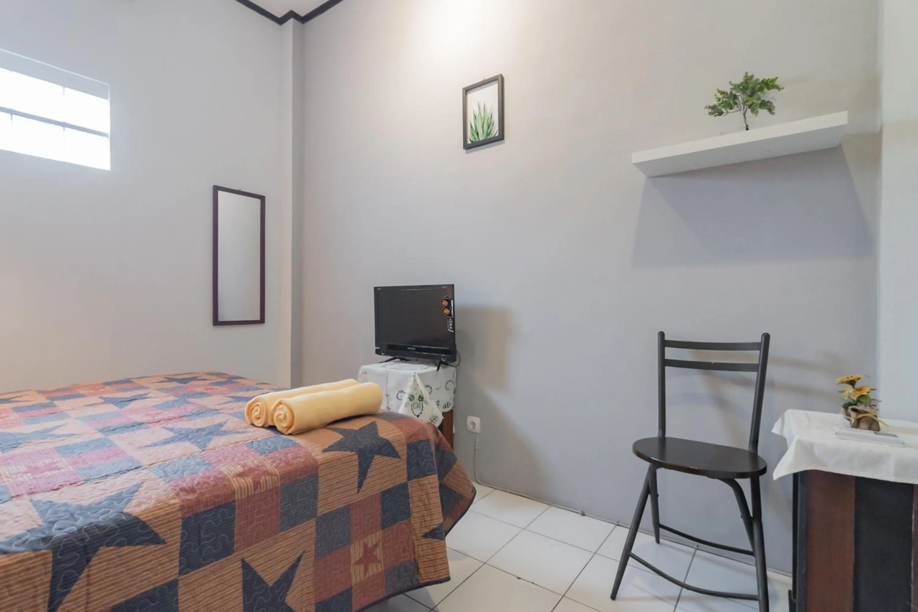 Bed in Lembur Kiwari Setra Duta Mitra RedDoorz