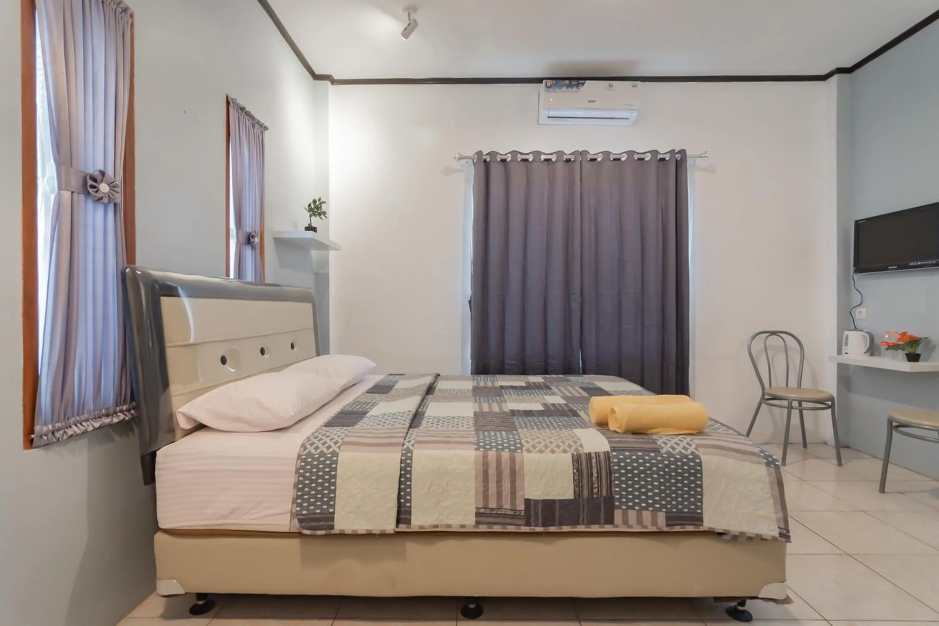 Bed in Lembur Kiwari Setra Duta Mitra RedDoorz