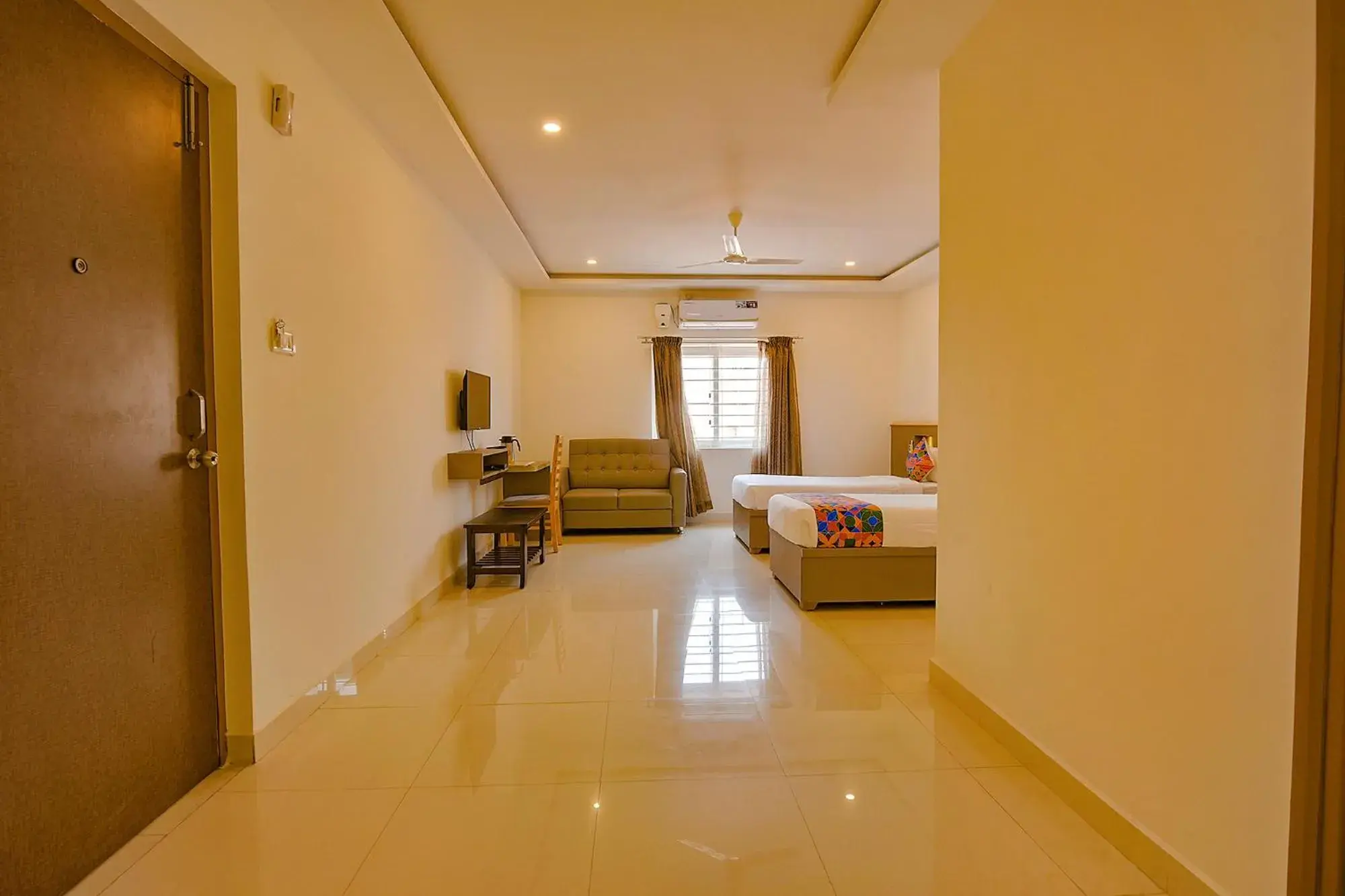 Bed in FabHotel Champion Gateway - Yelahanka Bed in FabHotel Champion Gateway - Yelahanka