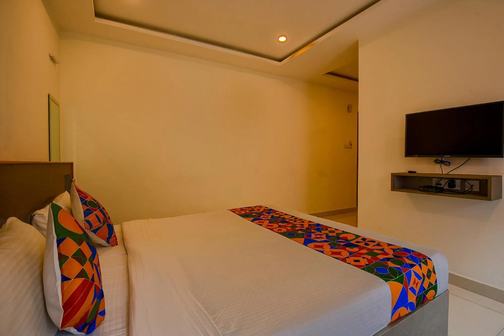 Bed in FabHotel Champion Gateway - Yelahanka