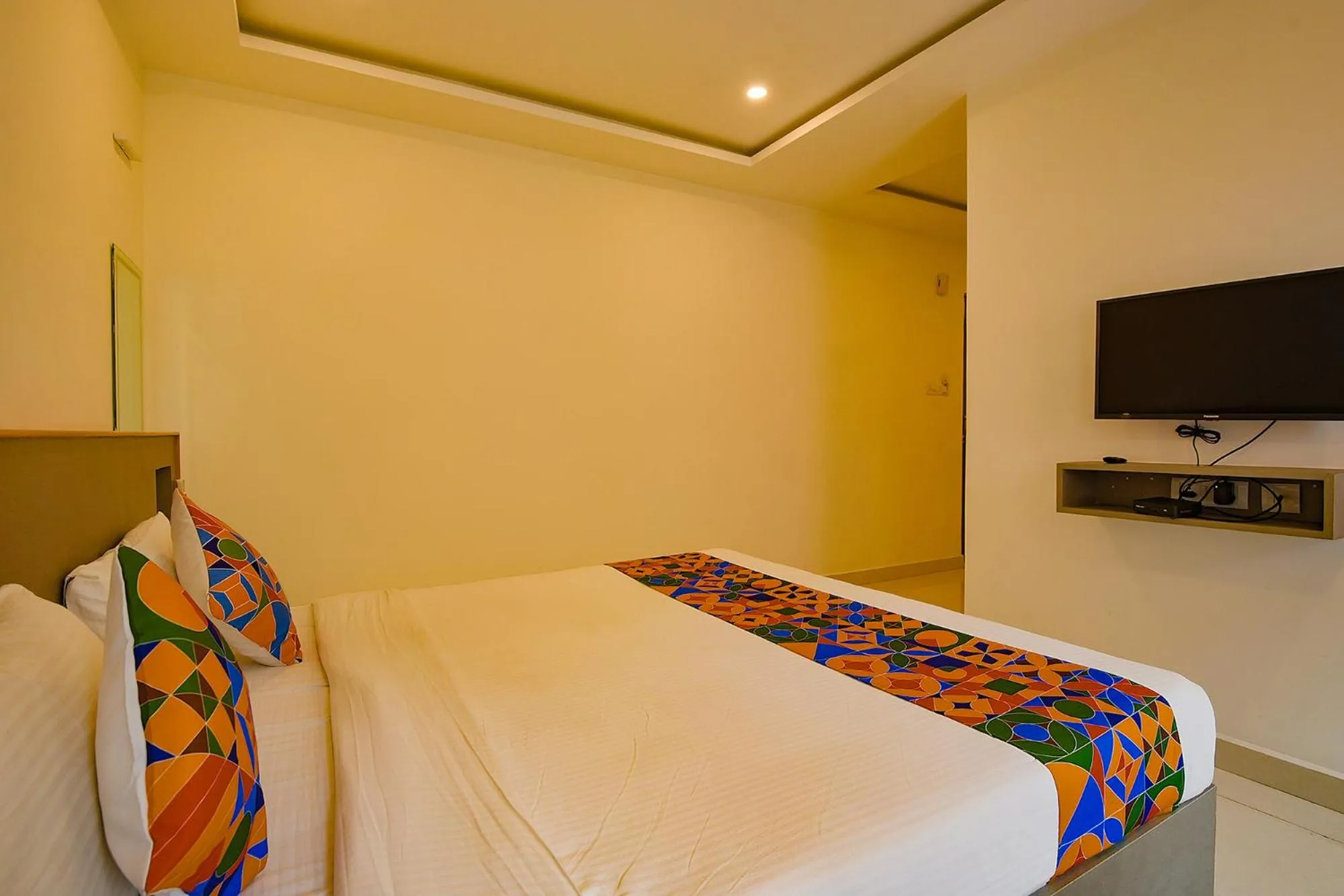 Bedroom, Bed in FabHotel Champion Gateway - Yelahanka