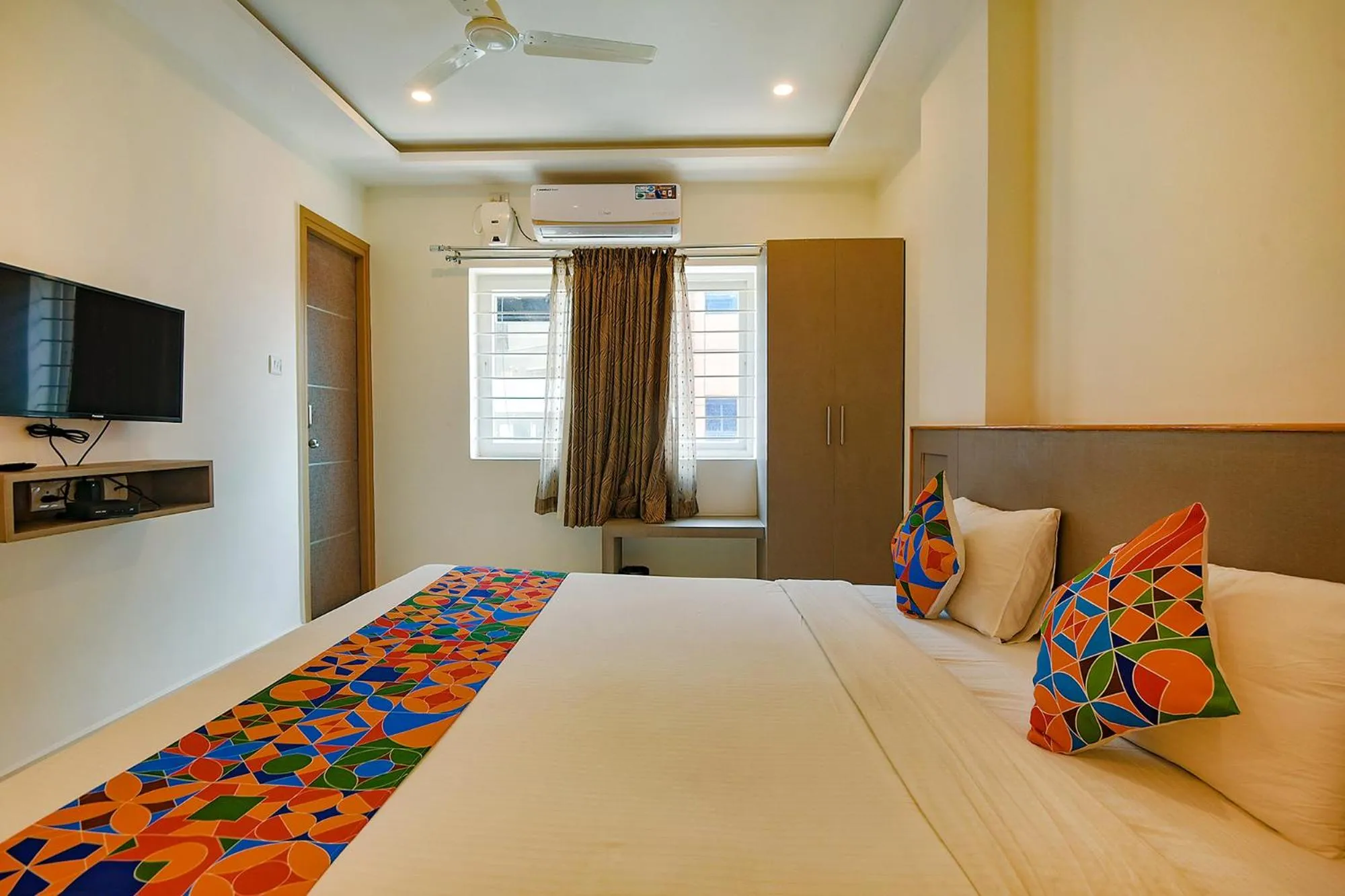 Bed in FabHotel Champion Gateway - Yelahanka