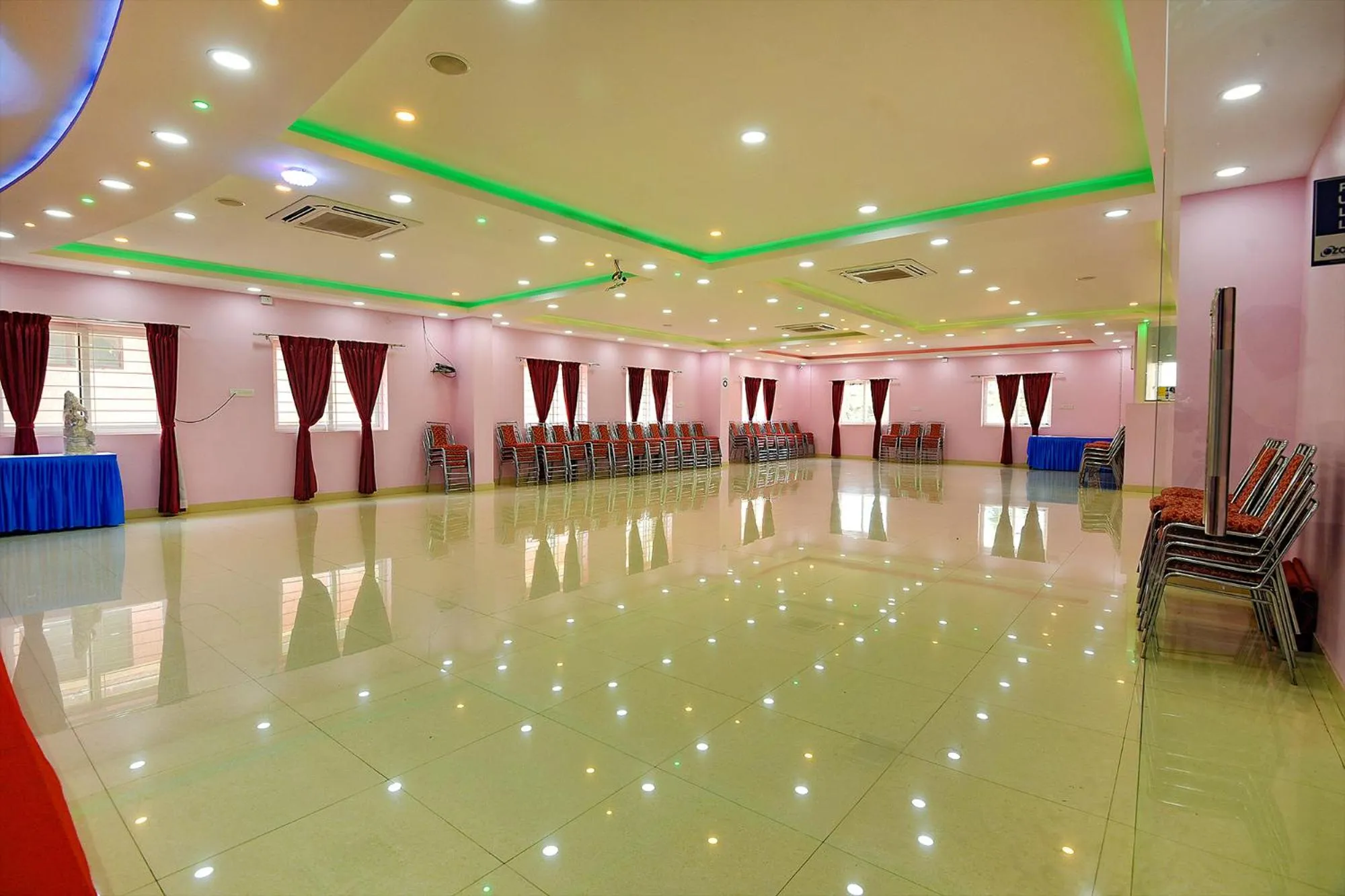 Banquet/Function facilities in FabHotel Champion Gateway - Yelahanka
