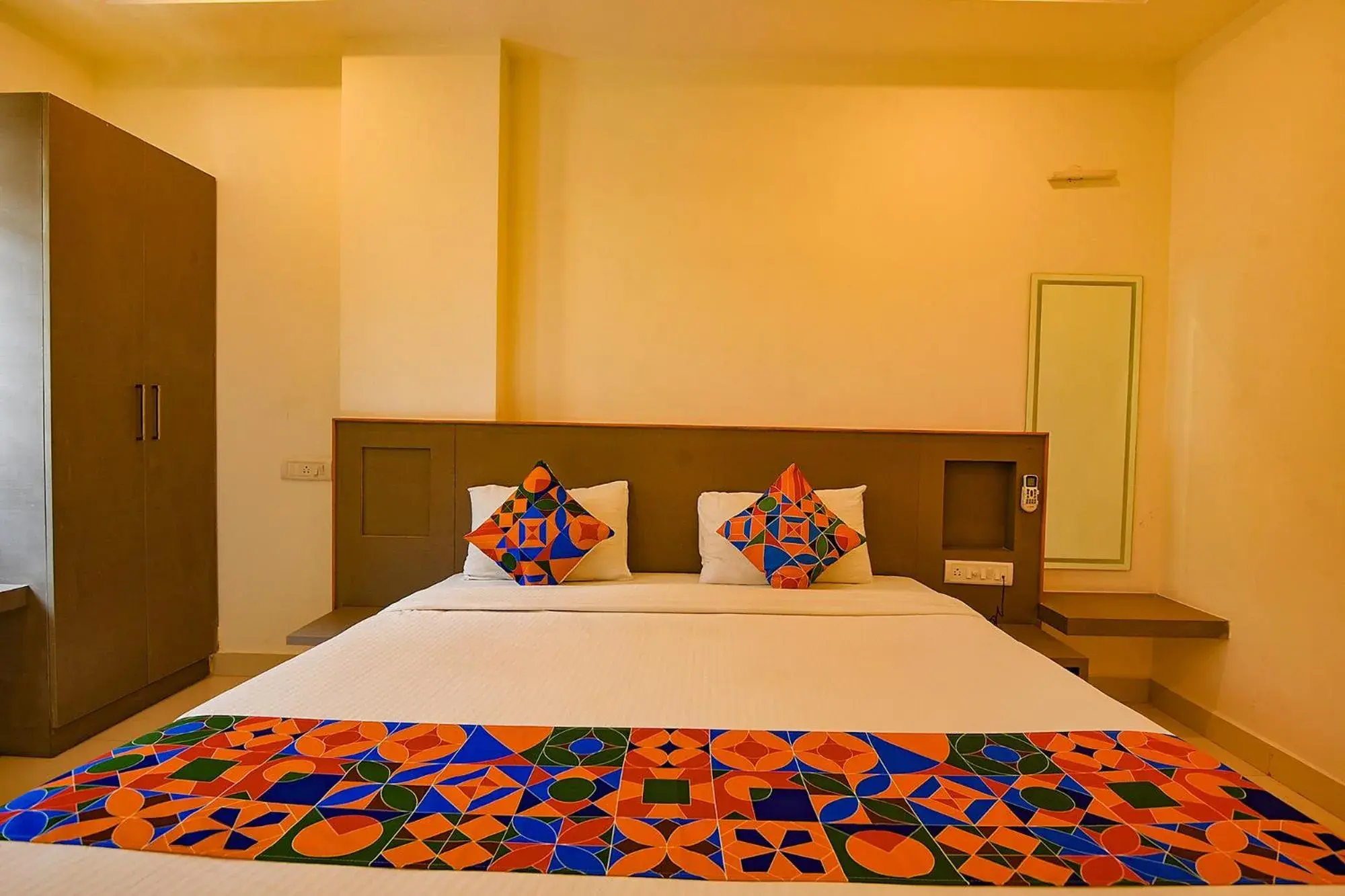 Bed in FabHotel Champion Gateway - Yelahanka Bed in FabHotel Champion Gateway - Yelahanka