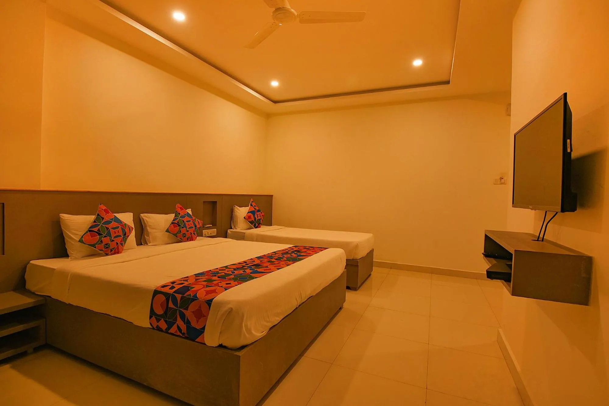 Bedroom, Bed in FabHotel Champion Gateway - Yelahanka
