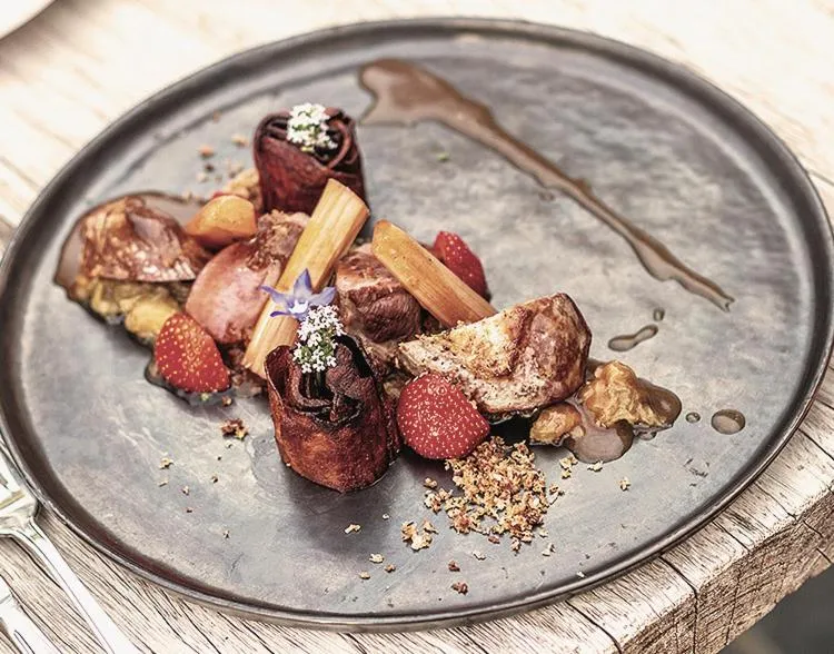 Restaurant/places to eat in Domaine Sur Les Sarts