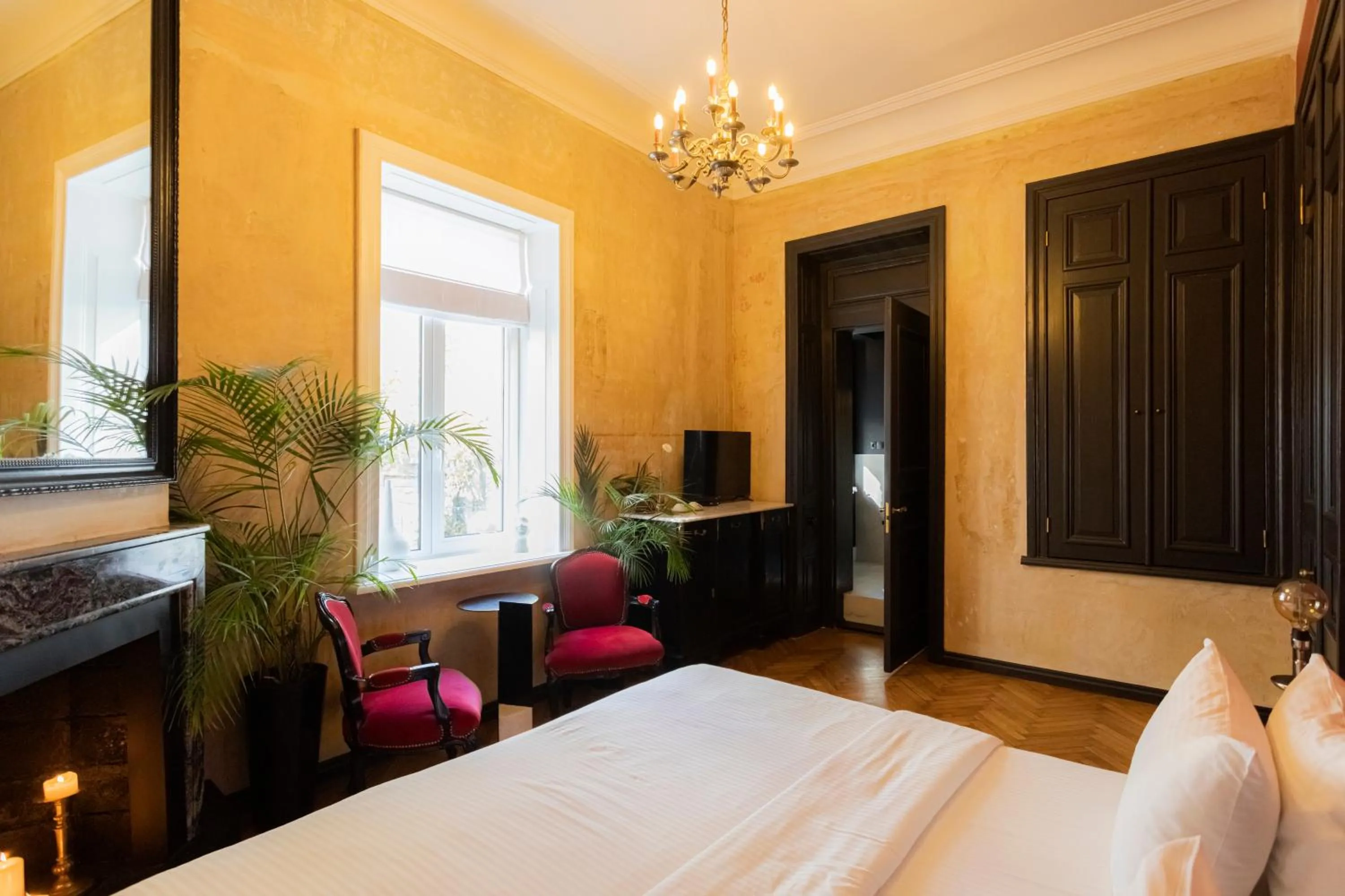 Bed in Unfound Door - Design Hotel