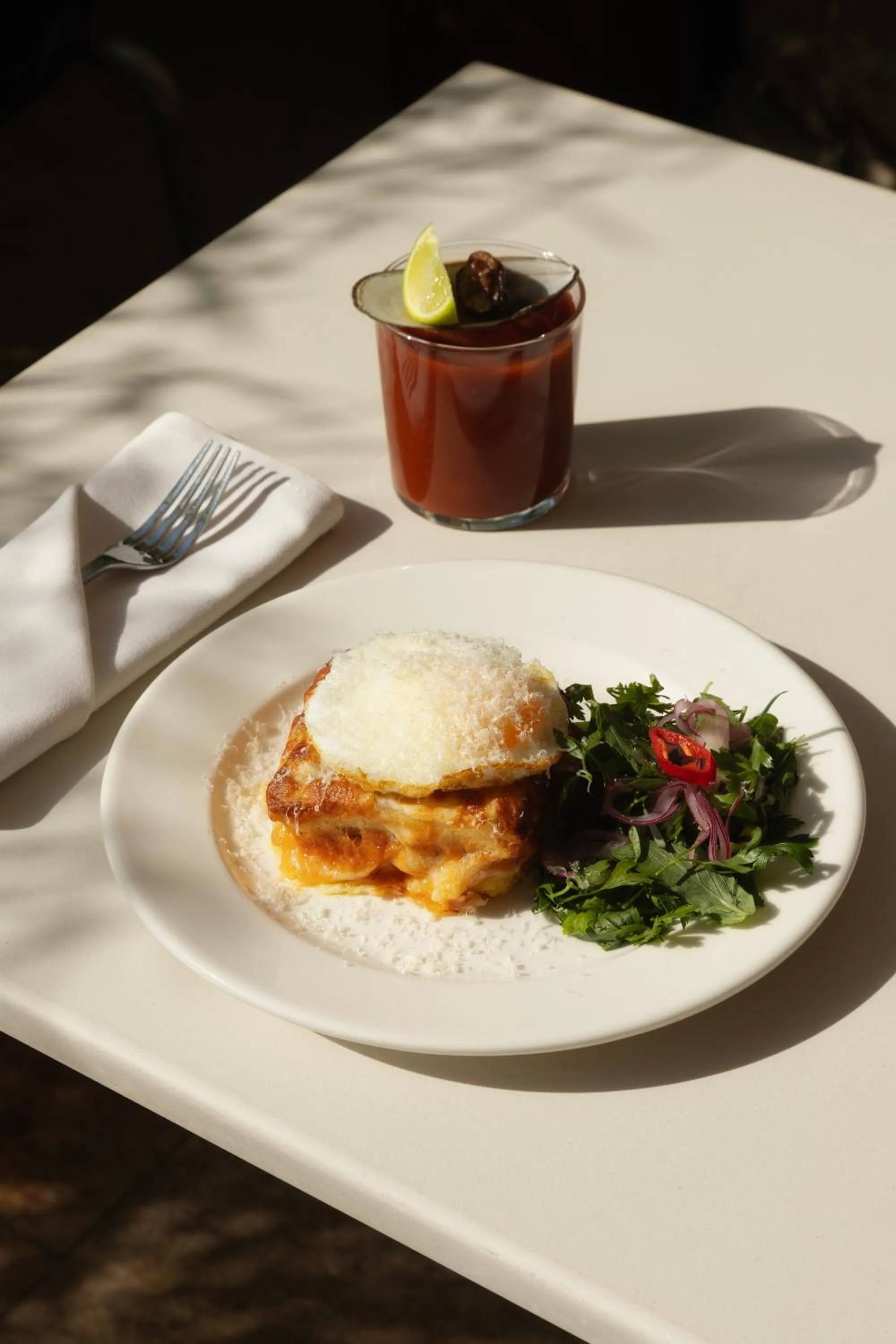 Restaurant/places to eat in Unfound Door - Design Hotel