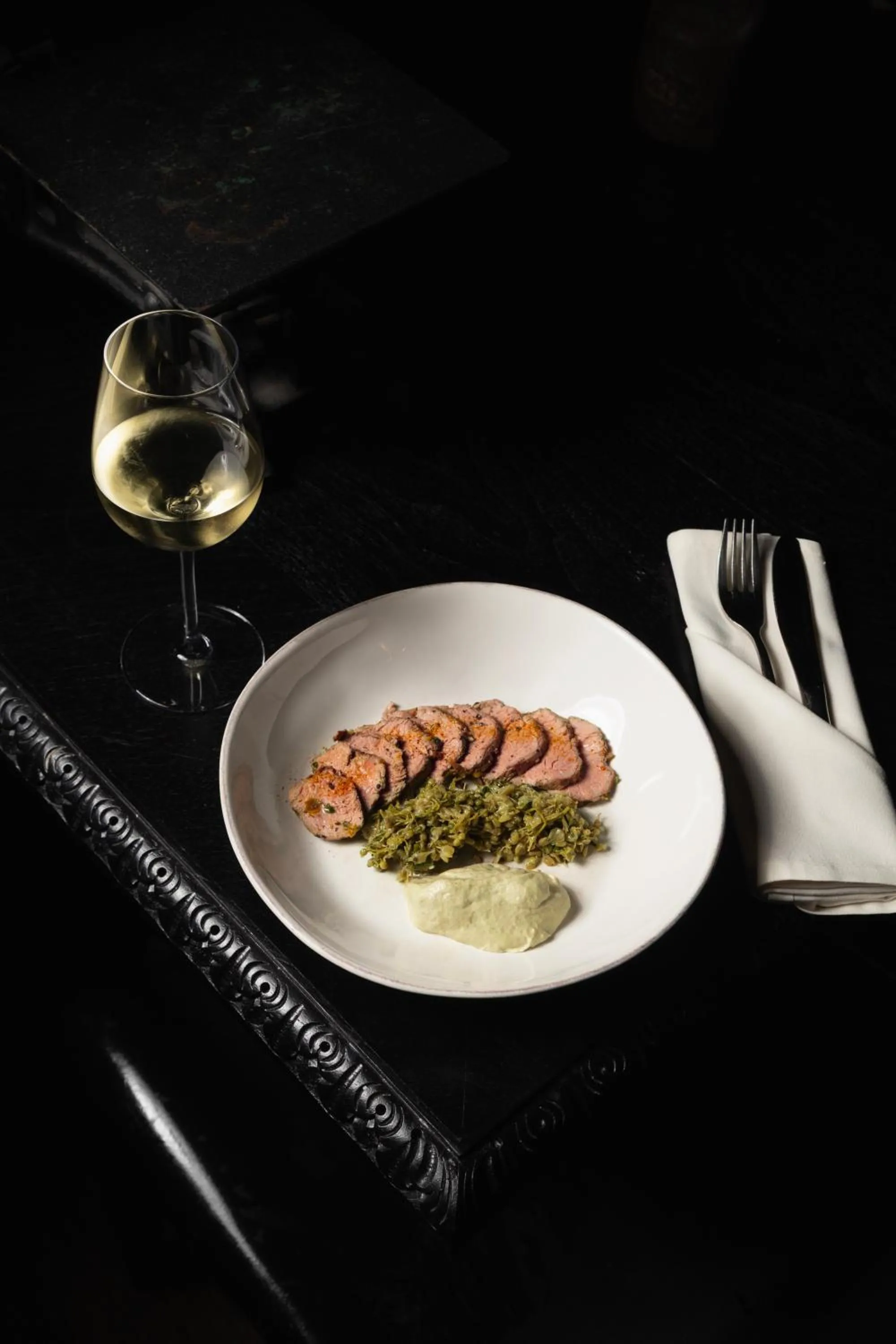 Restaurant/places to eat in Unfound Door - Design Hotel