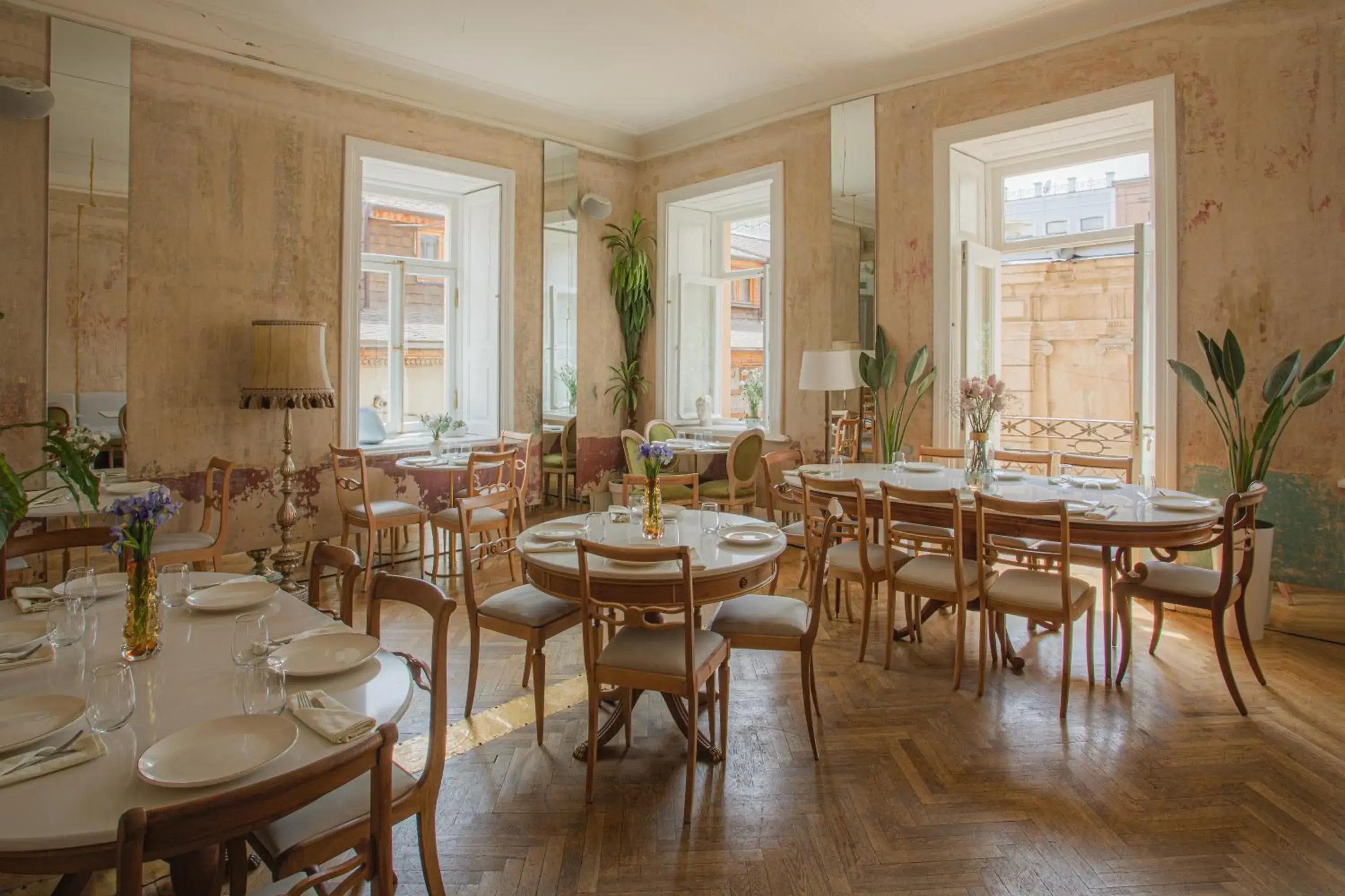 Property building in Unfound Door - Design Hotel Property building in Unfound Door - Design Hotel