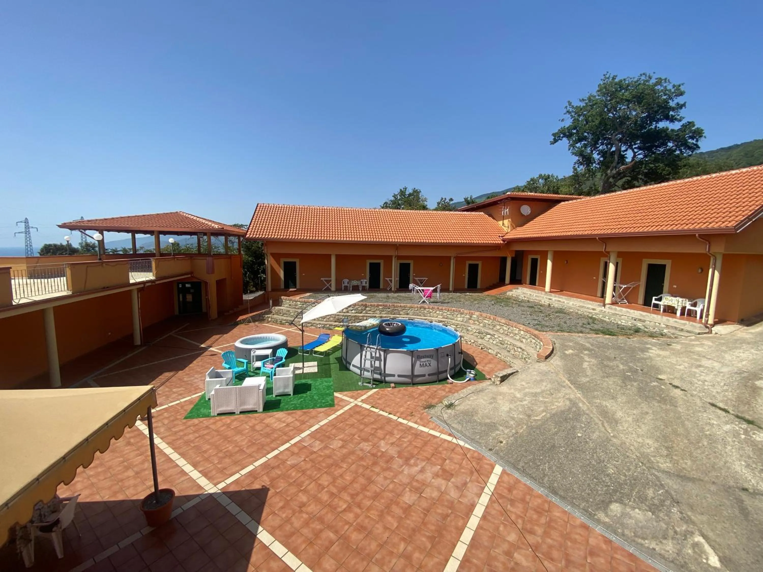 Property building in B&B Le Fravette