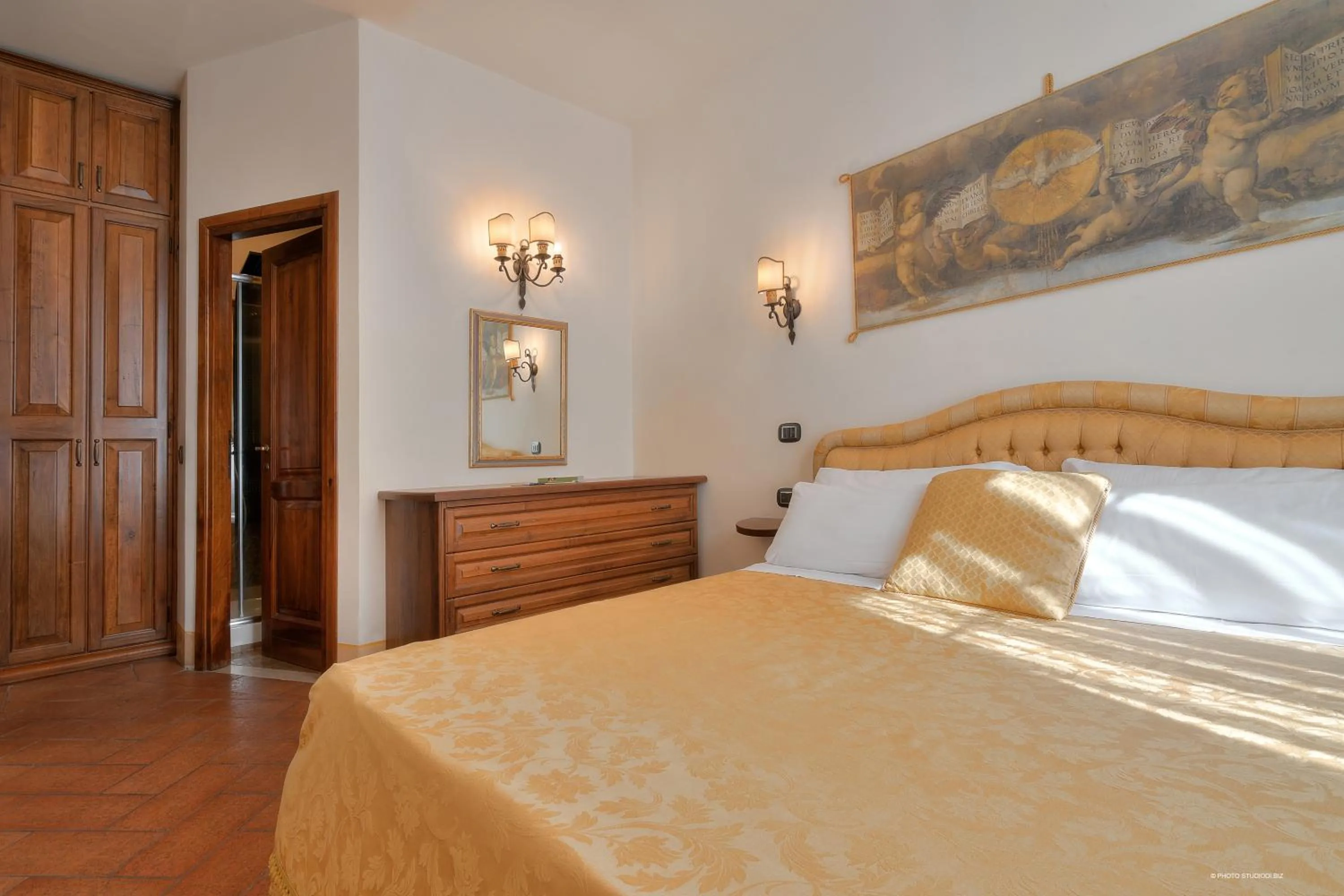 Bedroom, Bed in First of Florence