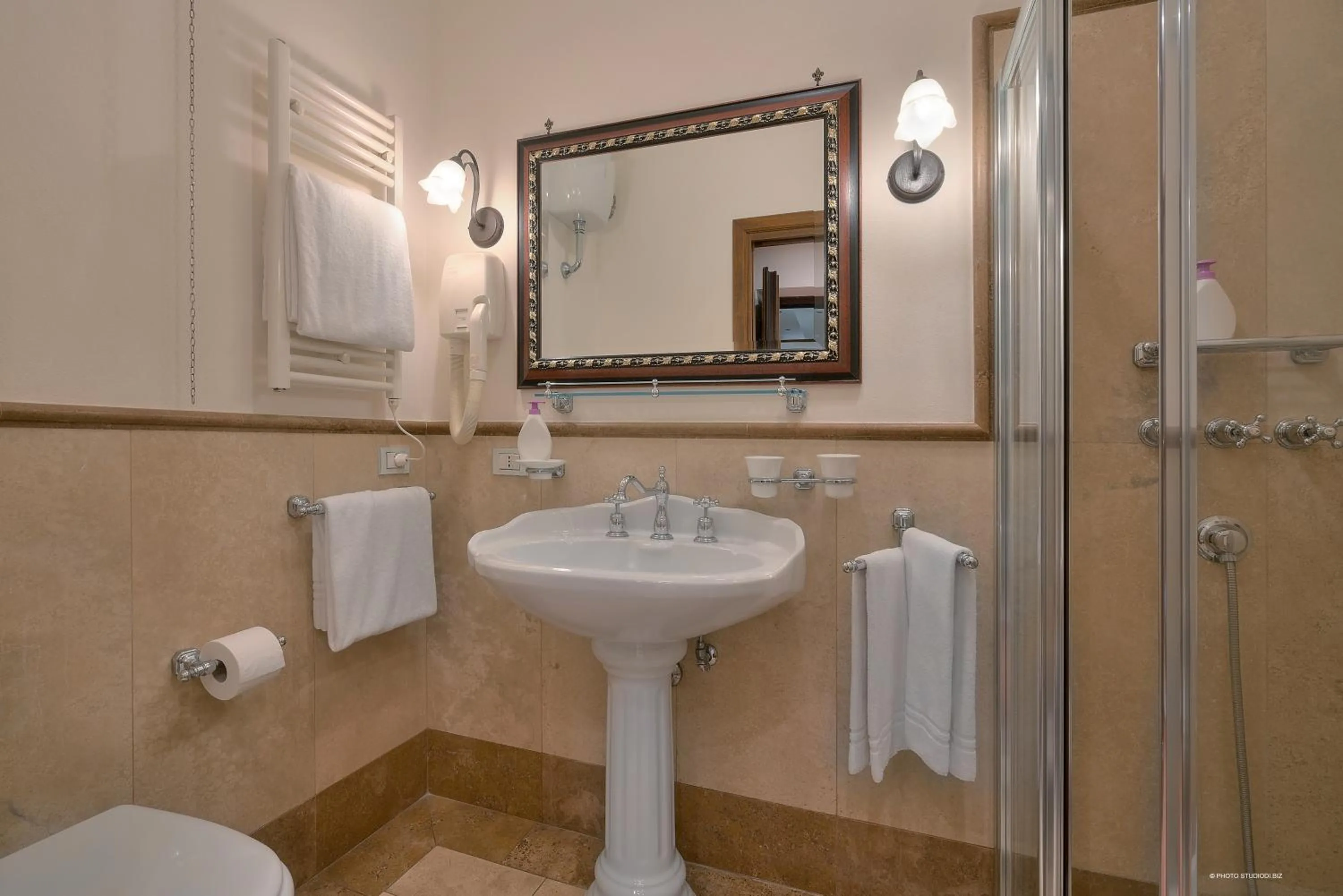 Bathroom in First of Florence