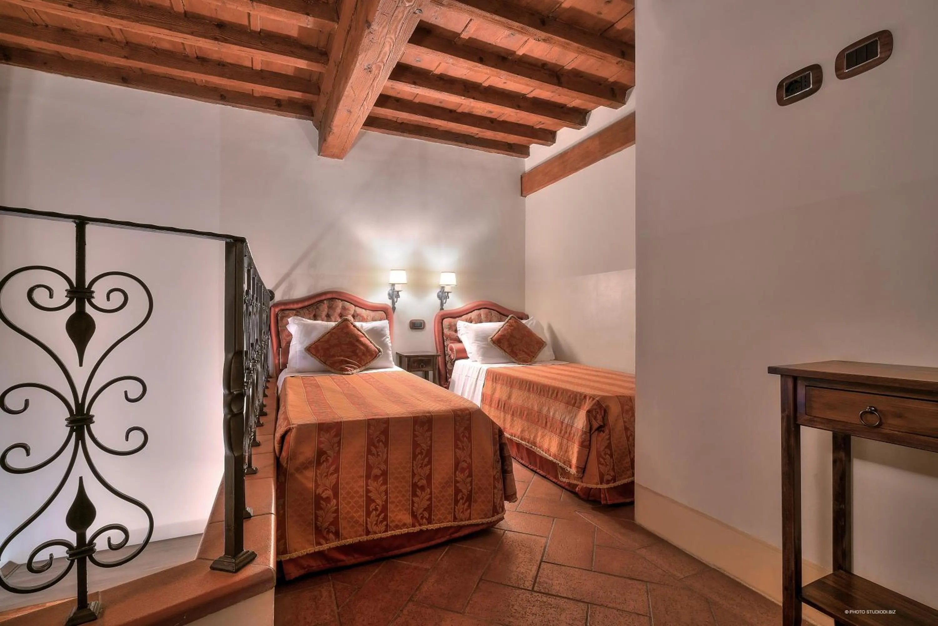 Bedroom, Bed in First of Florence