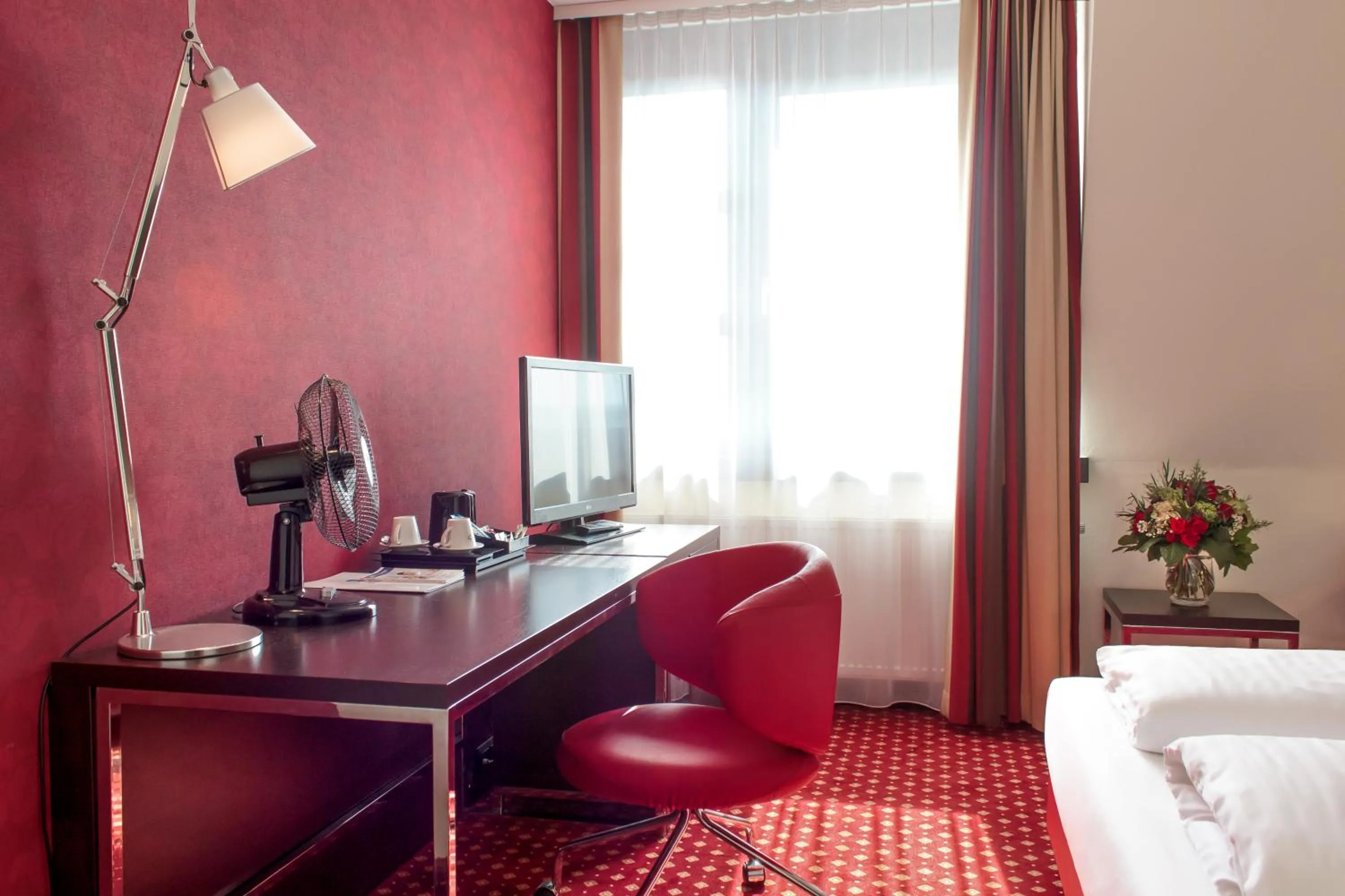 Photo of the whole room, Bed in Best Western Plaza Hotel Wels